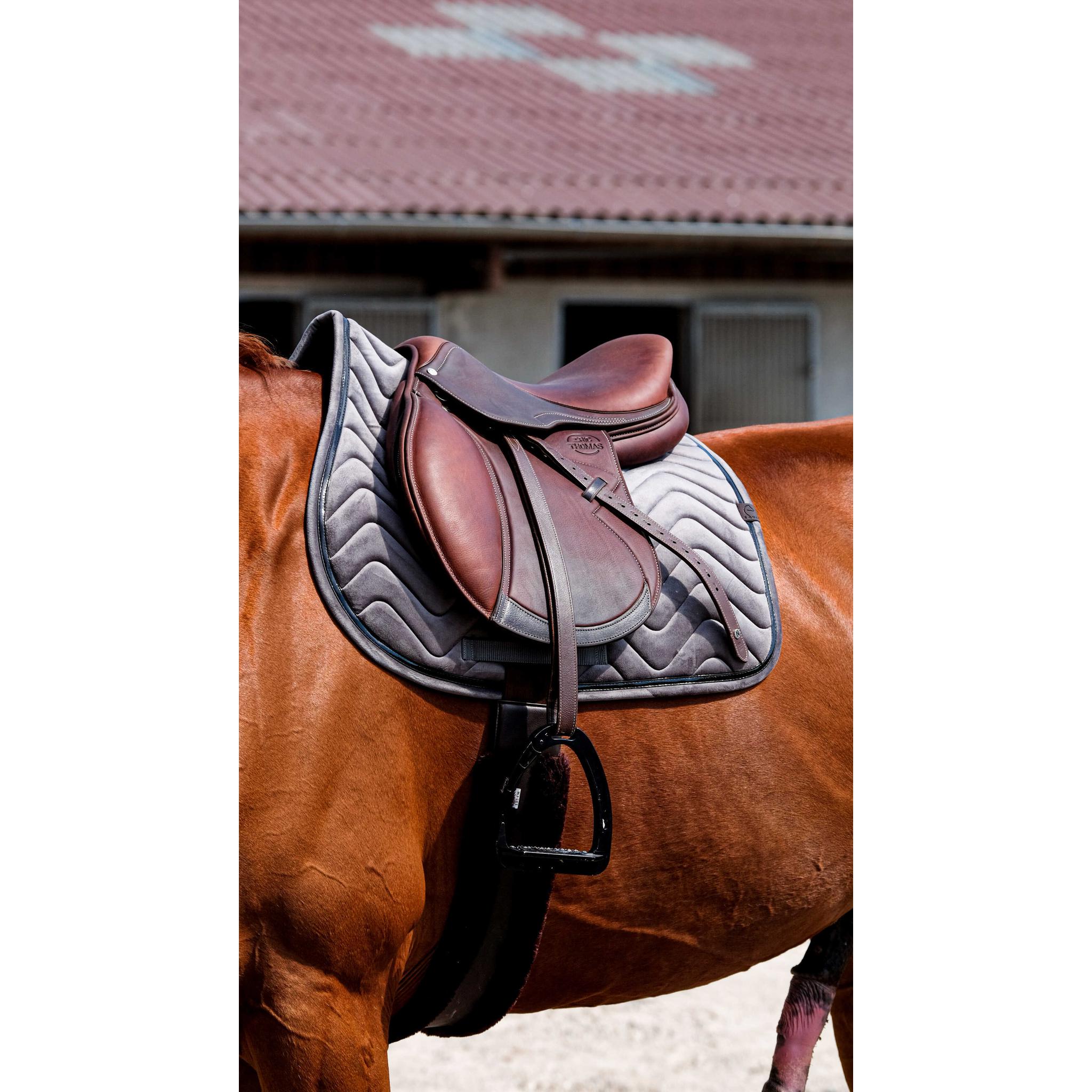 EQUITHÈME Glossy All-Purpose Saddle Pad - Trendy Colors! Grey - 204761011_ambi_1
