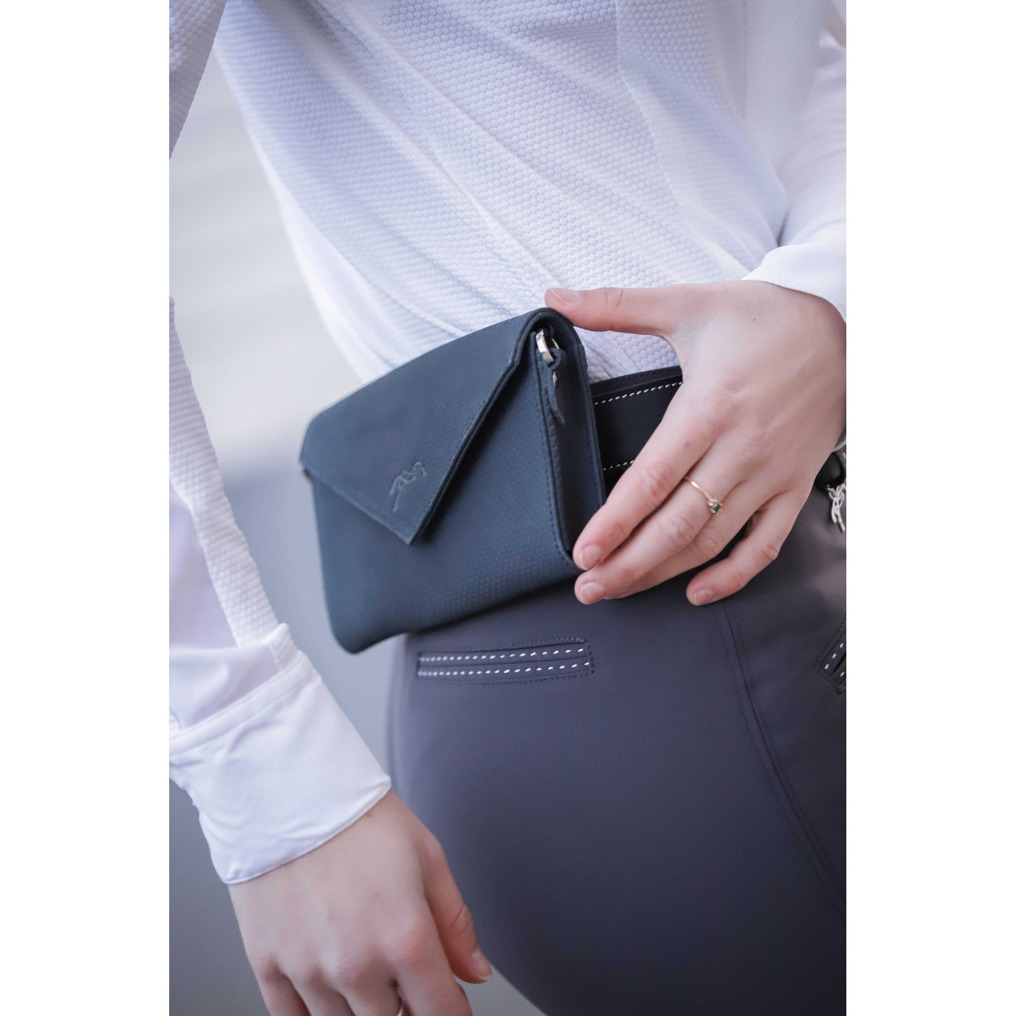 New Phone Pocket Pénélope Navy blue - 936013007_ambi_4