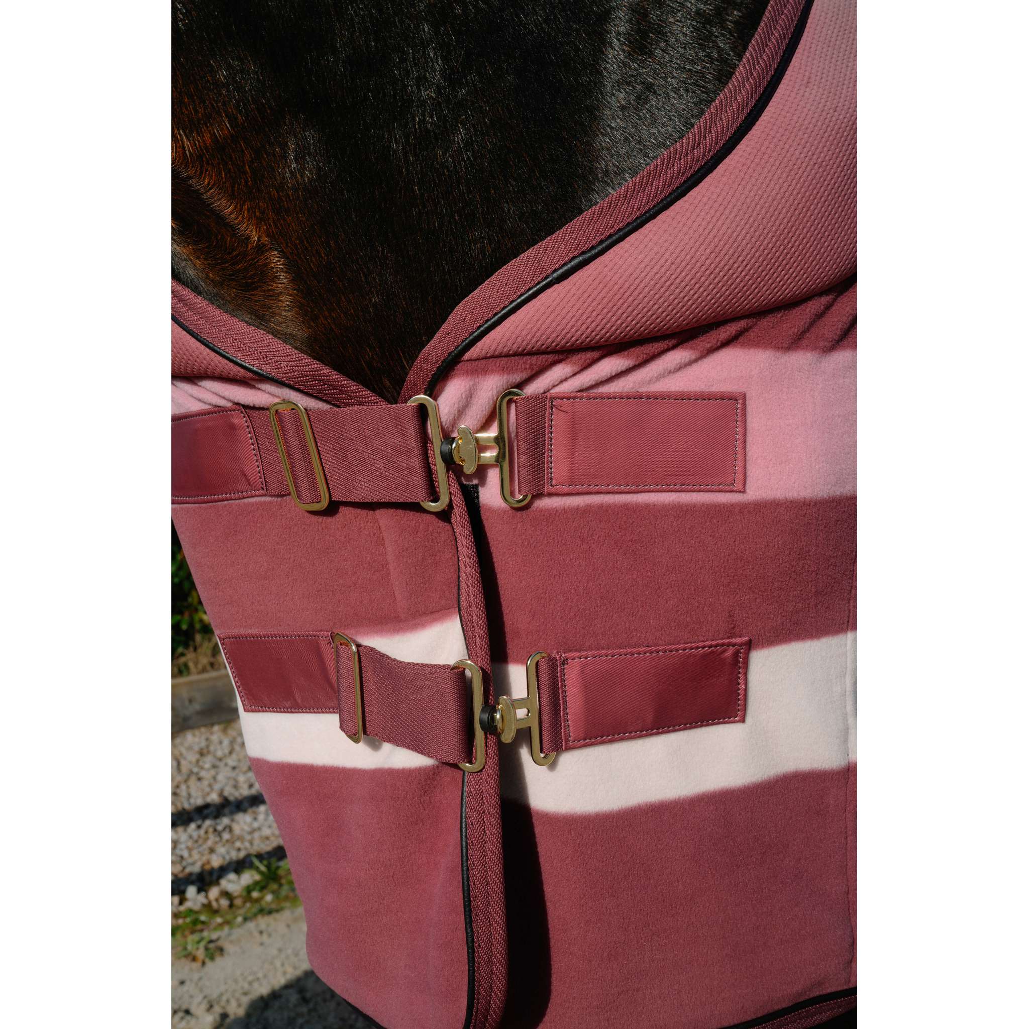 EQUITHÈME Confortech Fleece Sheet - Standard Pink - 400745163_ambi_2