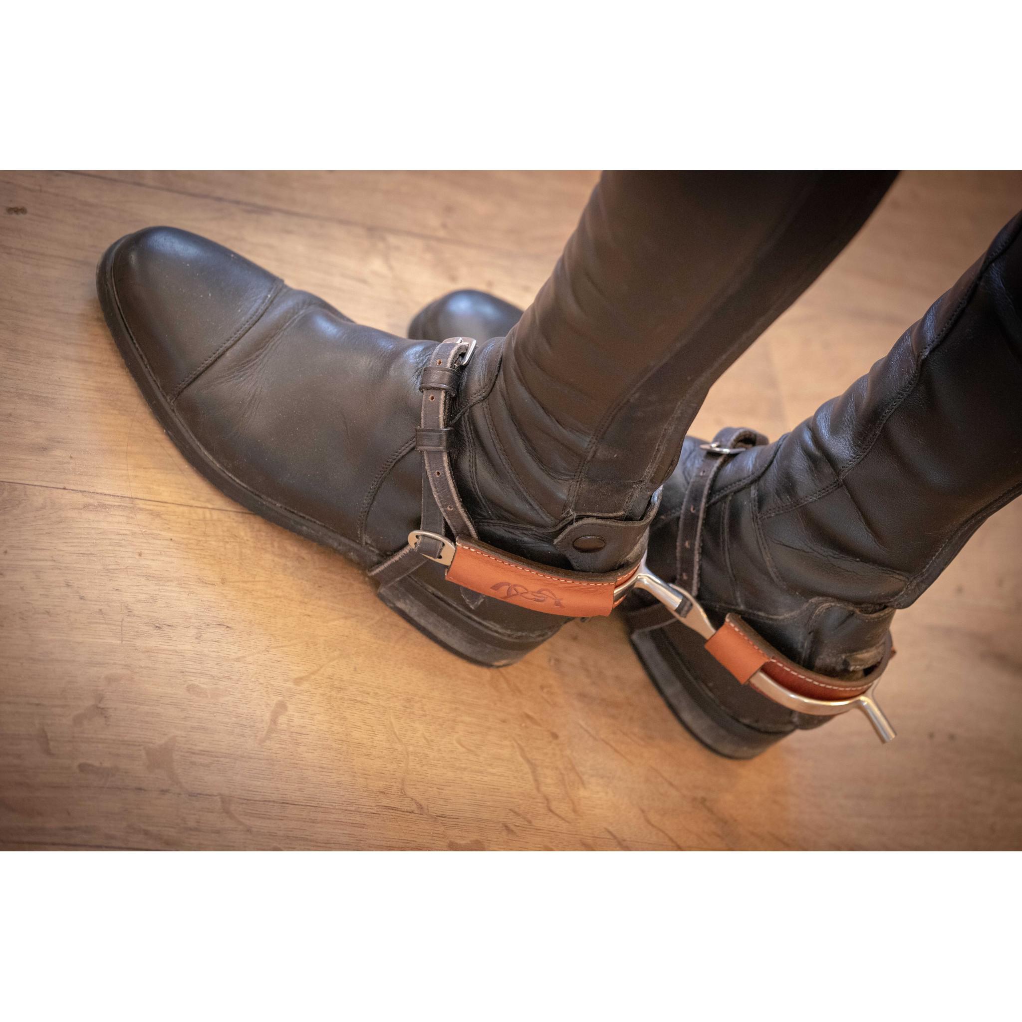 Pénélope Spur cover Cognac 922006015