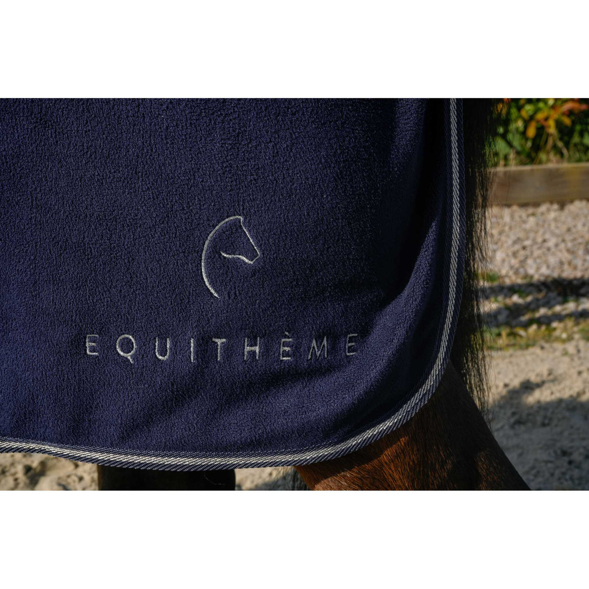EQUITHÈME Glitter Fleece Sheet - Navy blue - 400087766_ambi_3