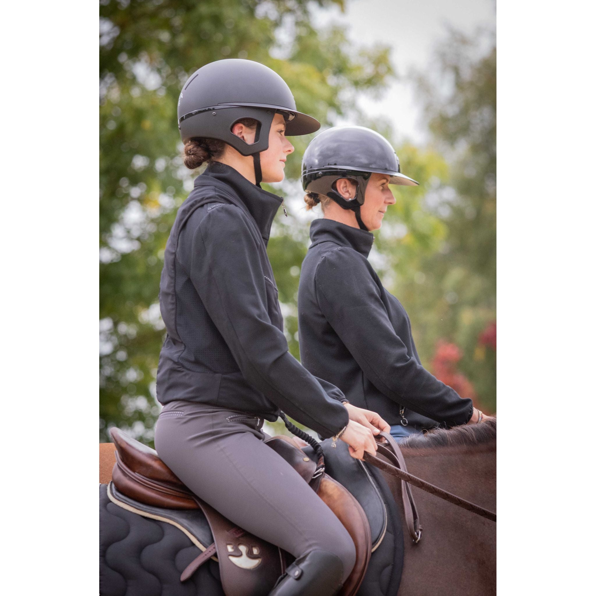 Penelope by Freejump Glossy Helmet with Long Visor Black/shiny black - 990801012_ambi_6