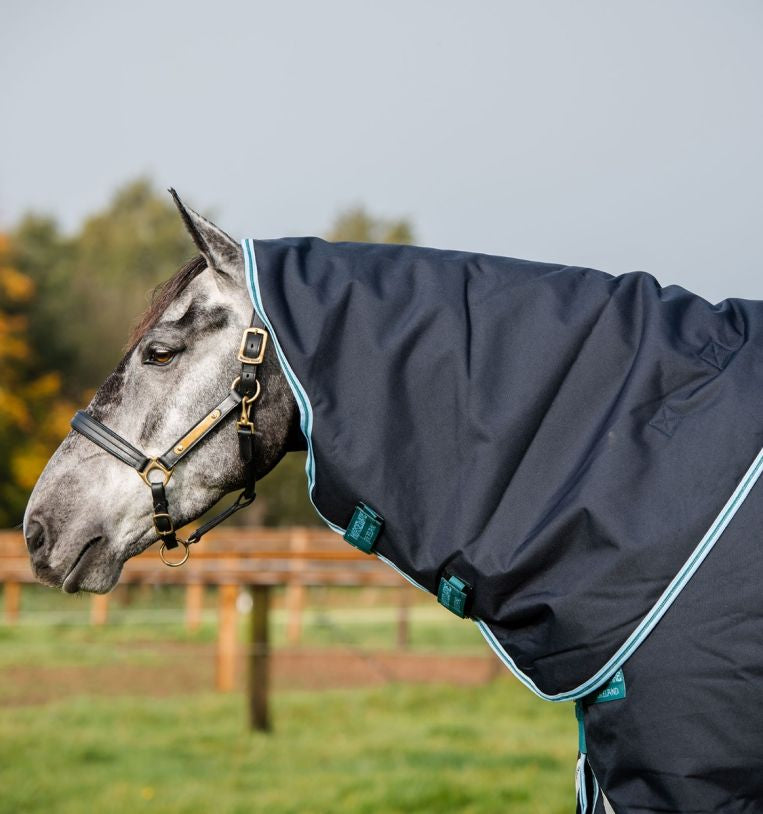 Horseware Amigo Bravo 12+ V-Front Turnout rug Navy blue