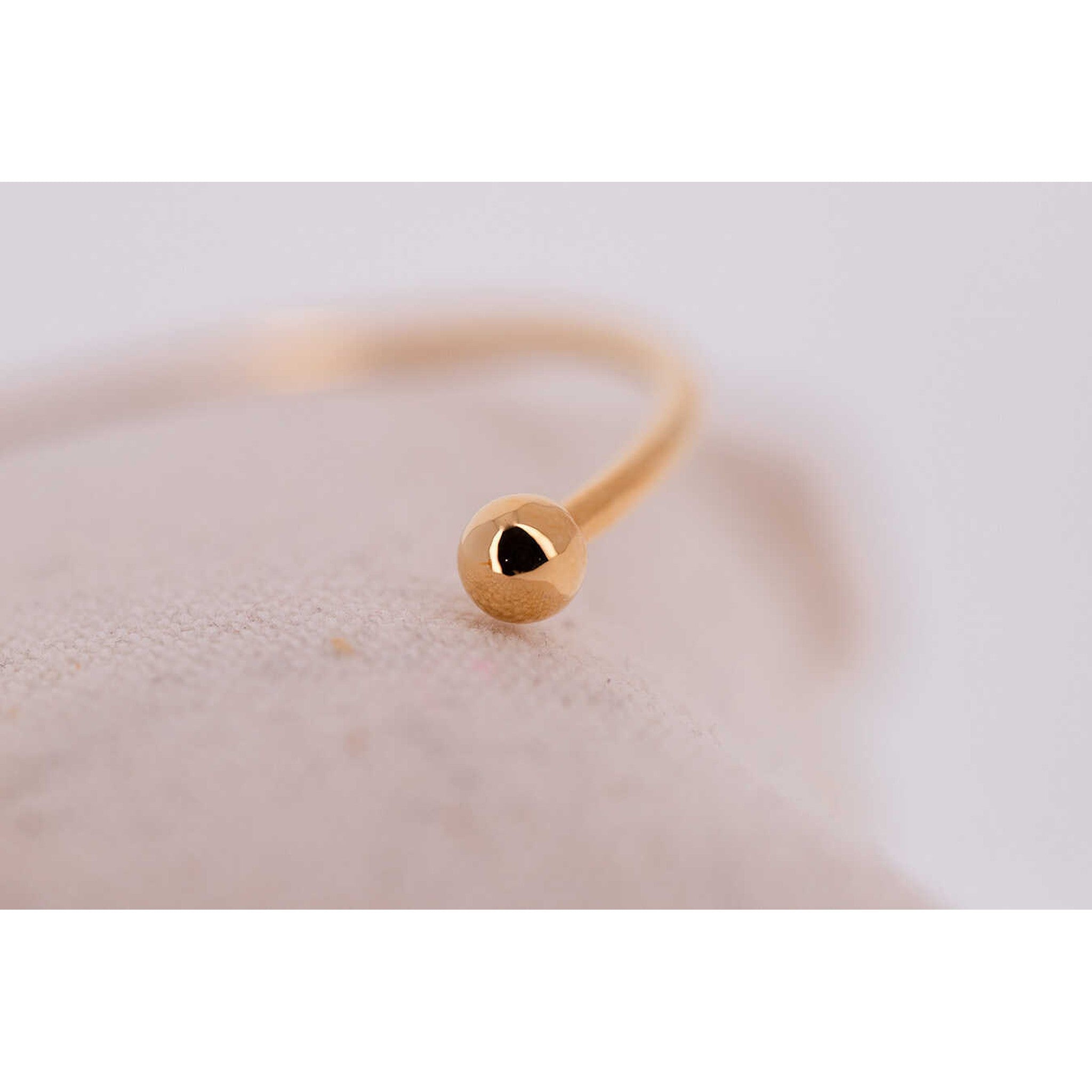 Penelope Bangle Bracelet Golden - 902923010_packshot_4