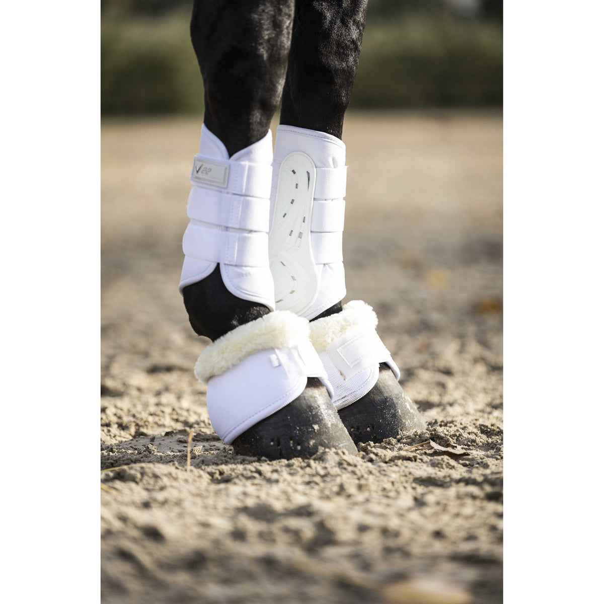 Lami-Cell V22 Brushing Closed Boots - White - 550140102_ambi_1
