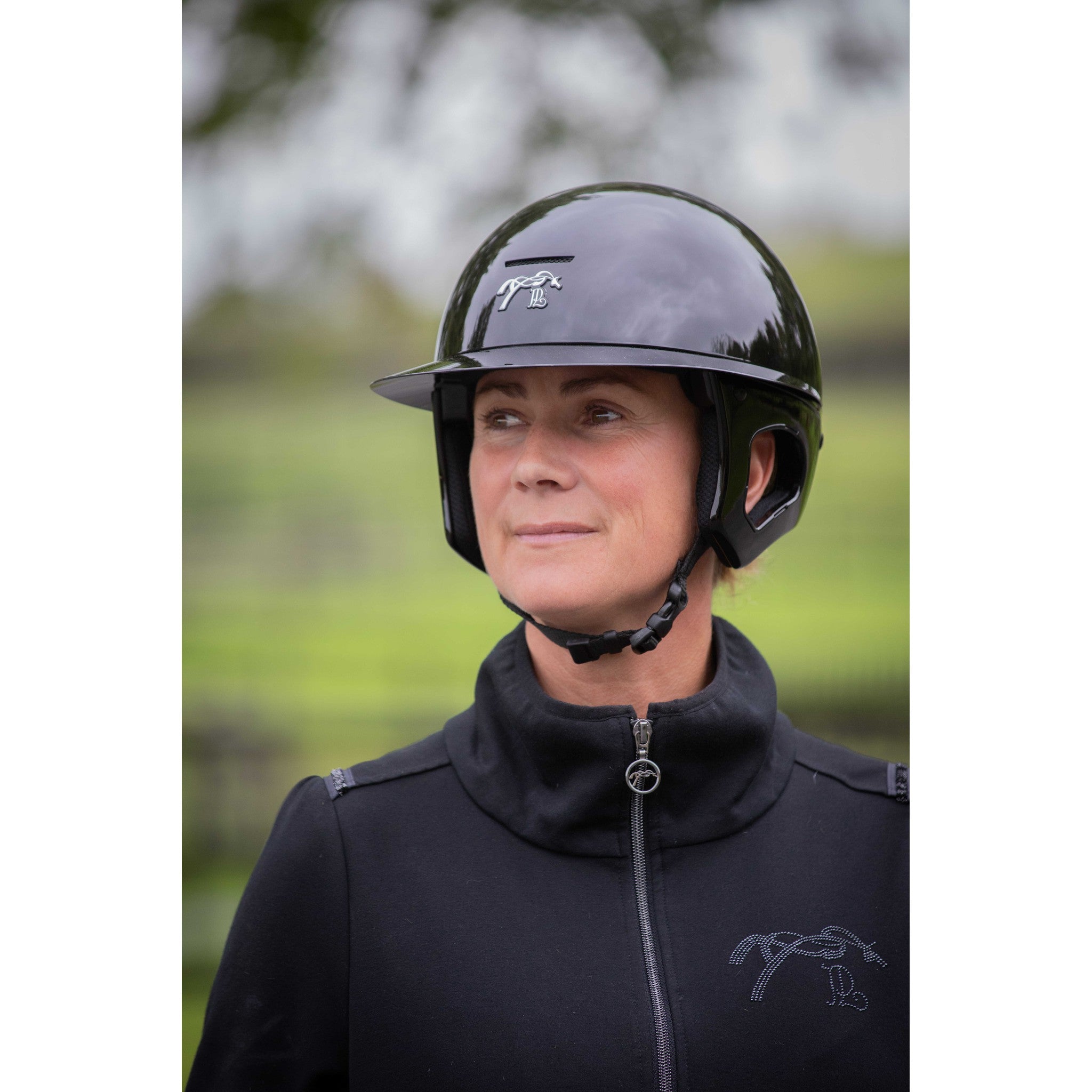 Penelope by Freejump Glossy Helmet with Long Visor Black/shiny black - 990801012_ambi_1