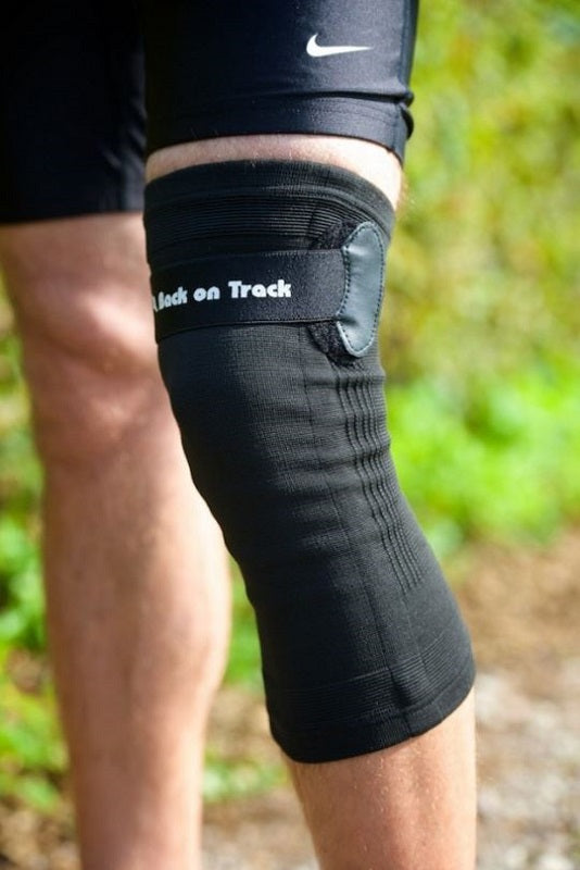 Back on Track Knee Brace Black