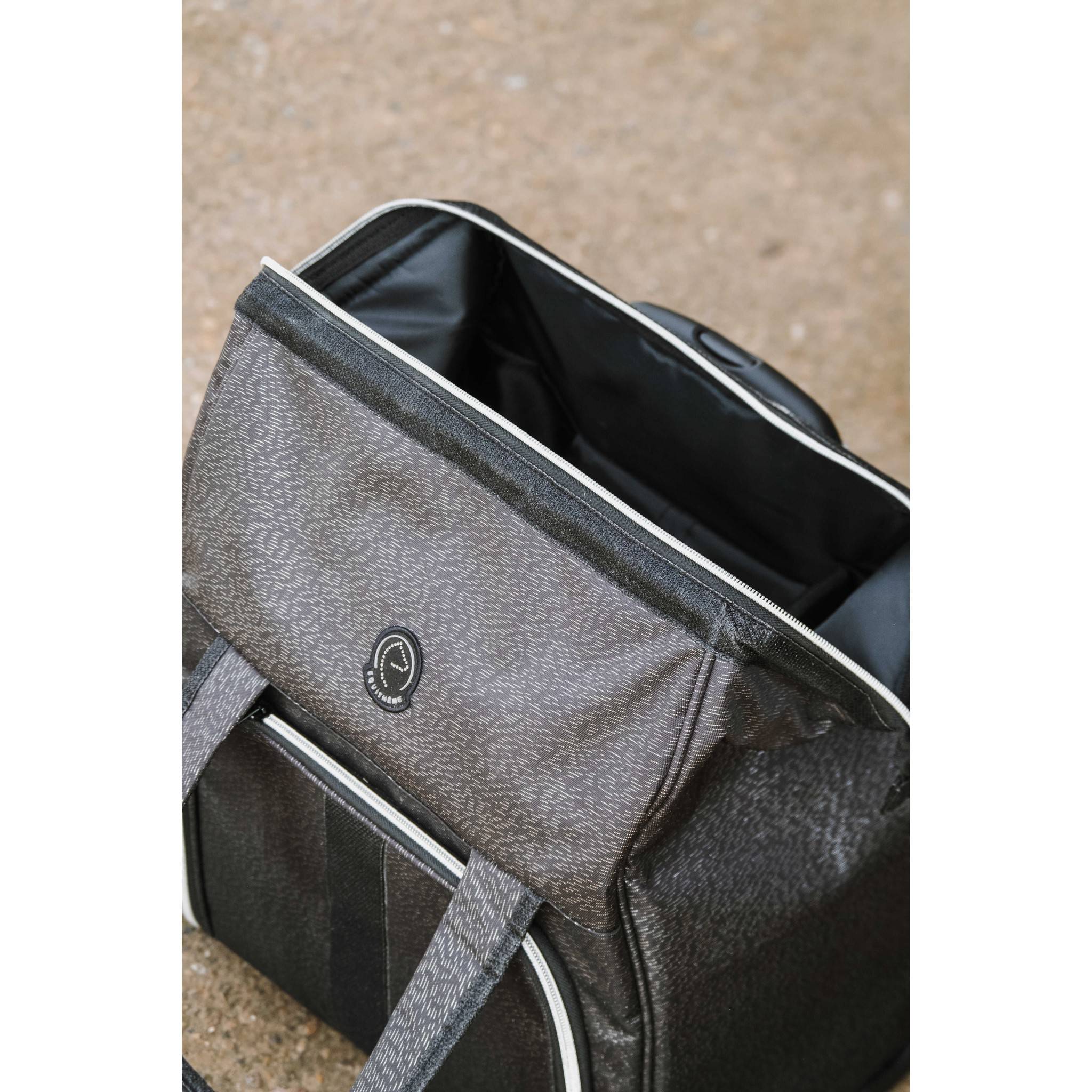 EQUITHÈME Grooming Bag with Wheels Black 700018002