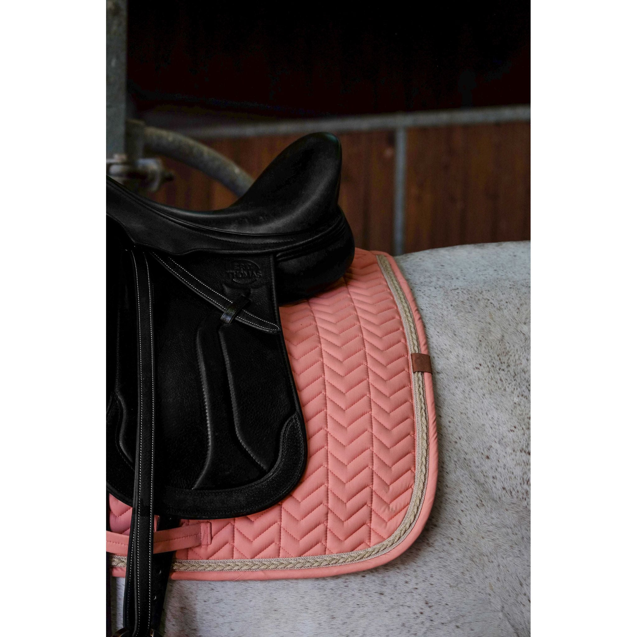 EQUITHÈME Softy Dressage Saddle Pad Salmon - 204766025_ambi_3