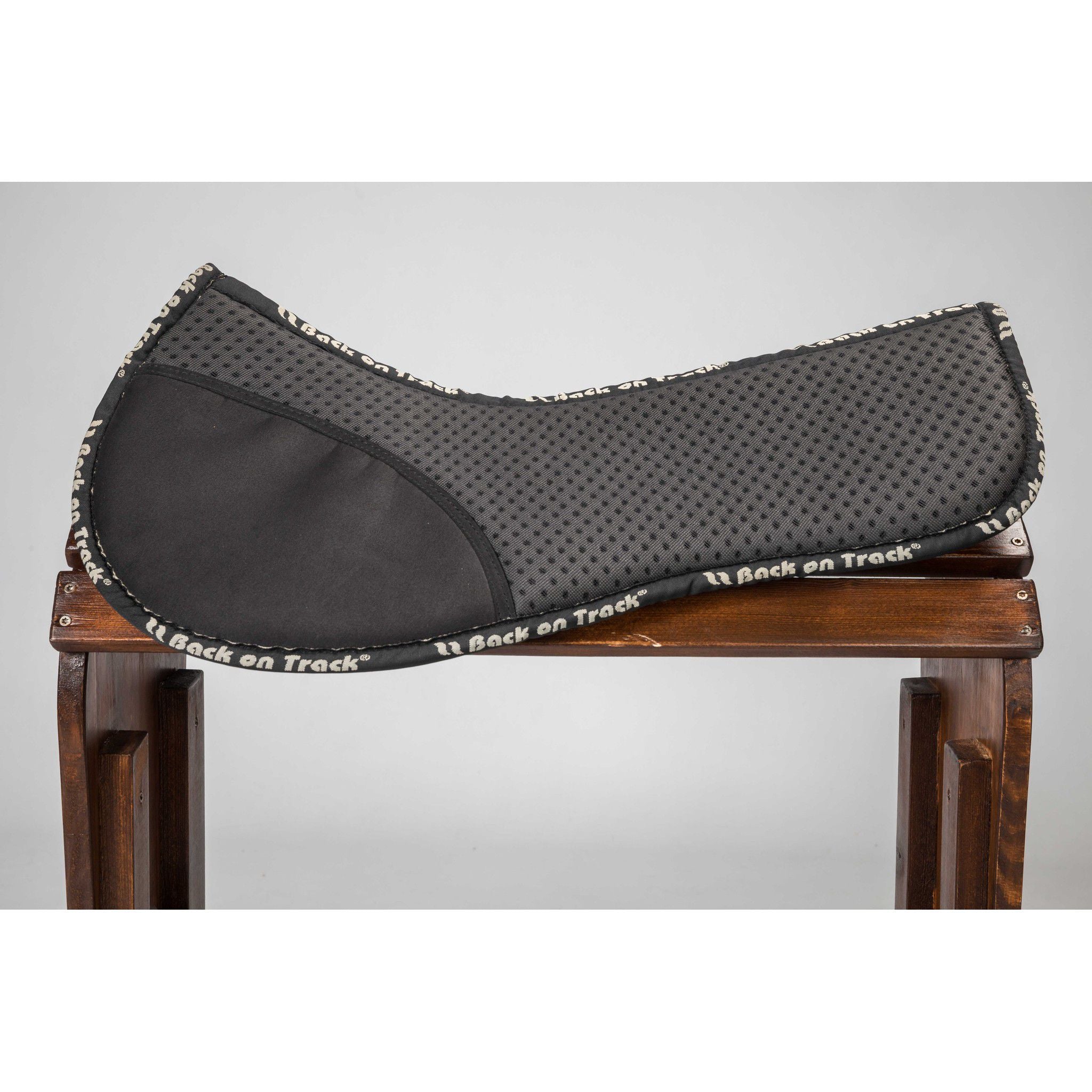 Back on Track® Aurora Back Pad Black b23209003