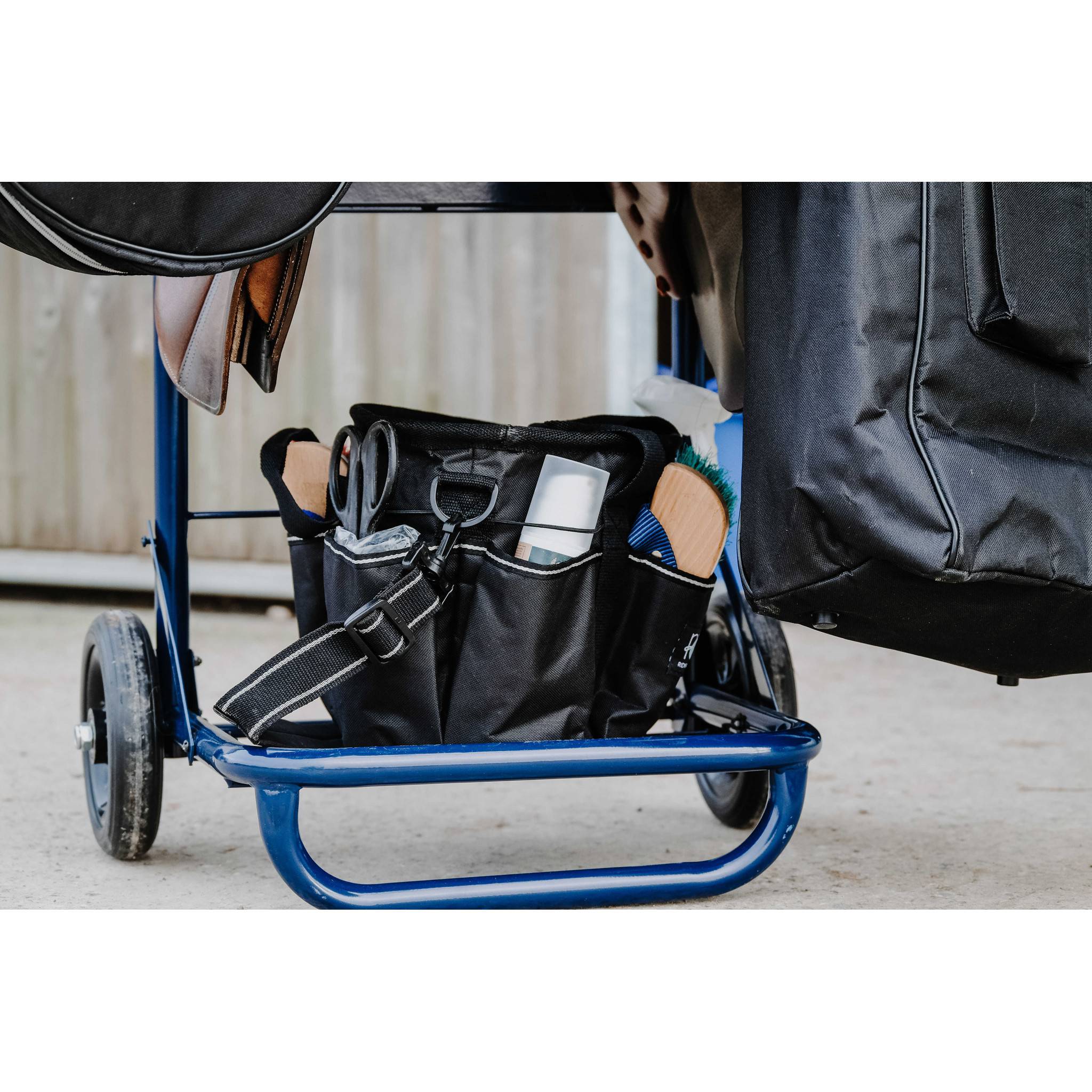 Riding World Multipocket grooming bag Black 910664002