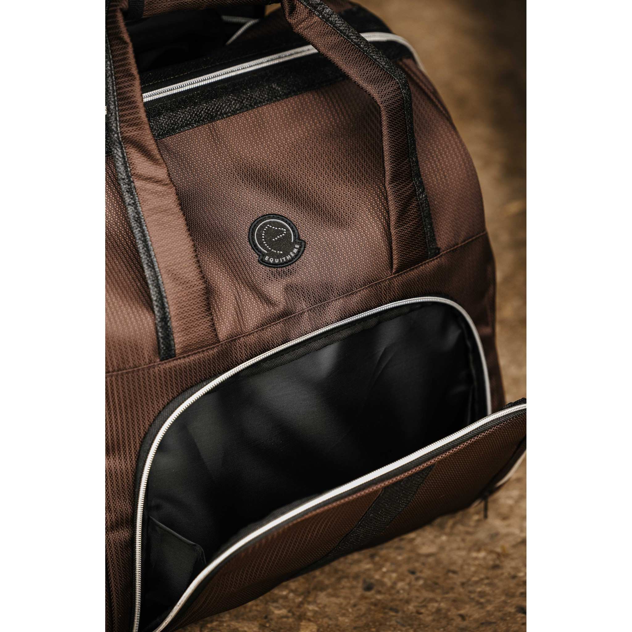 EQUITHÈME Grooming Bag with Wheels Brown 700018004