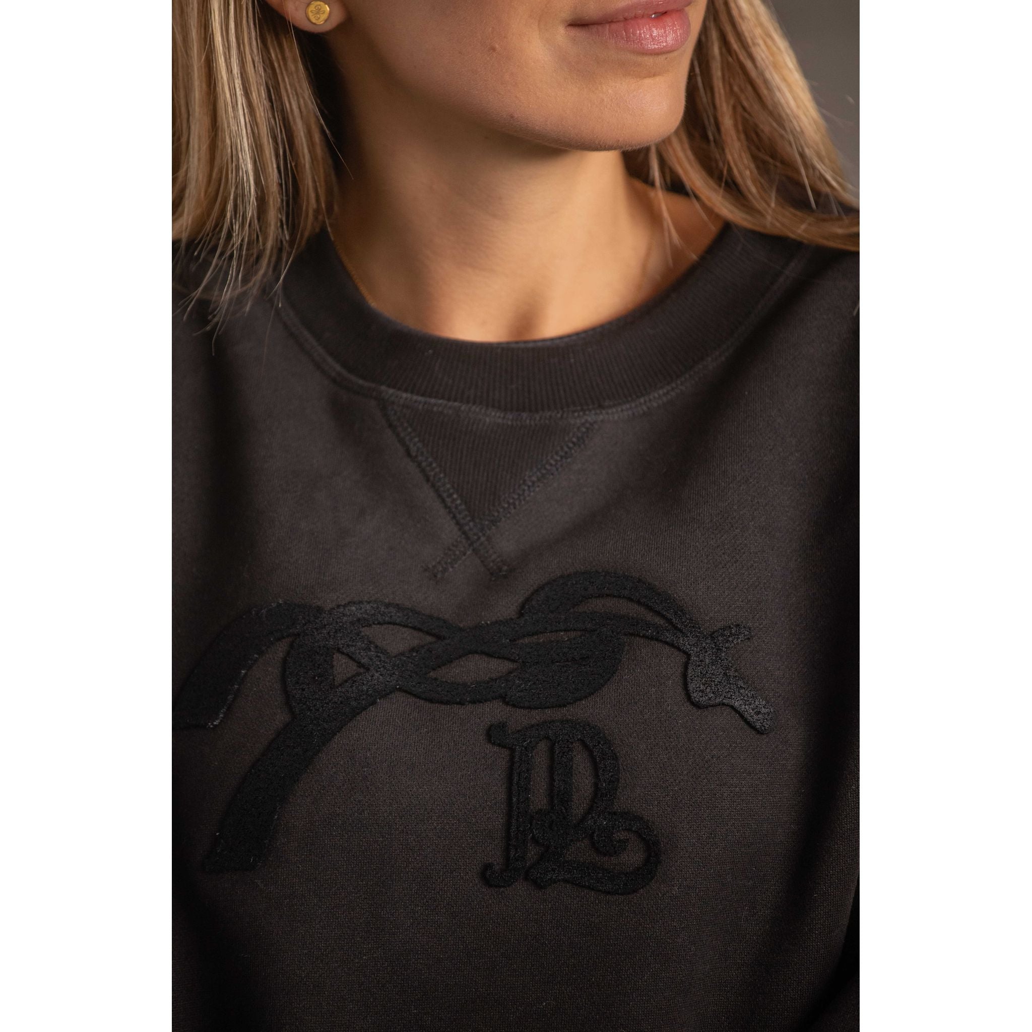 Penelope Bianca Sweatshirt - Women's Black - 963358021_ambi_3