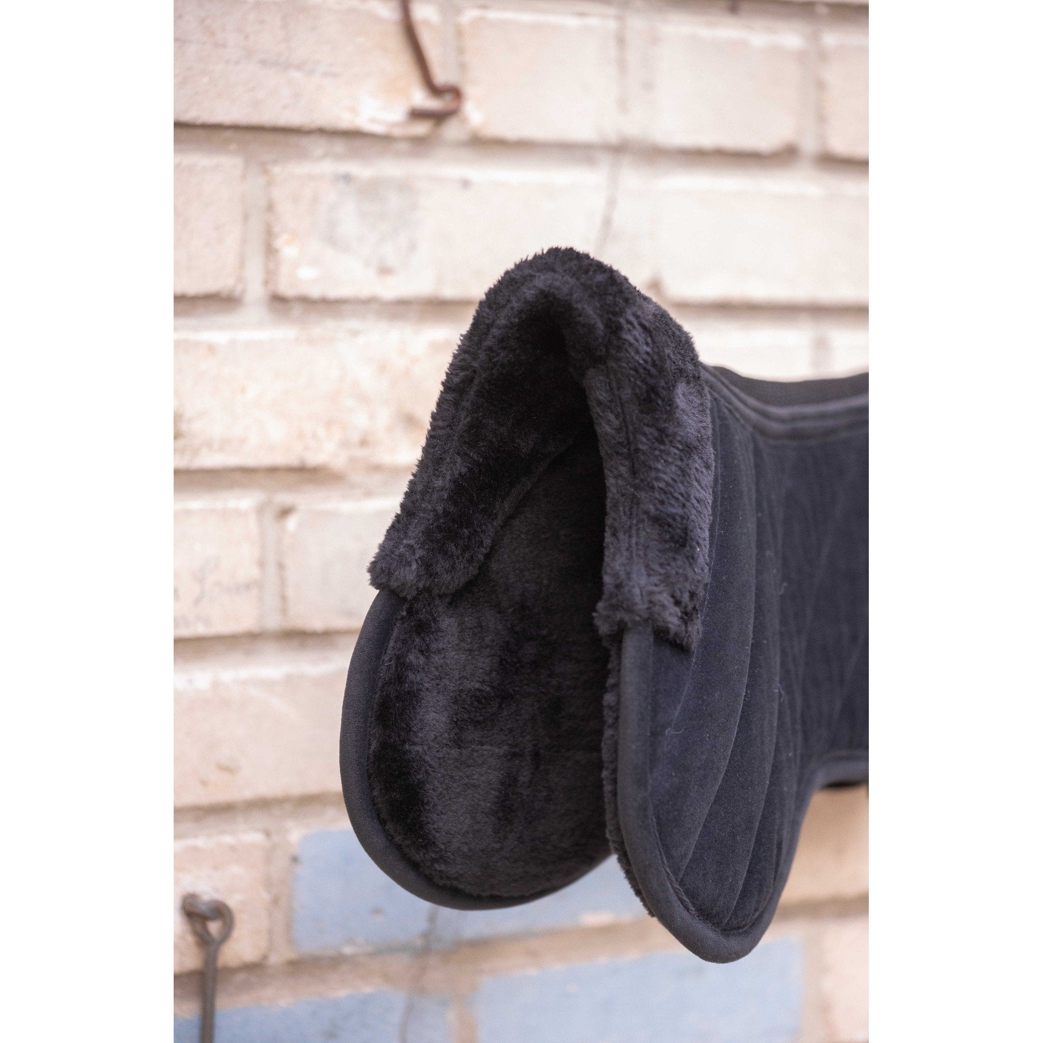 Paddock Sports Diagonal Back Pad Black 204791002