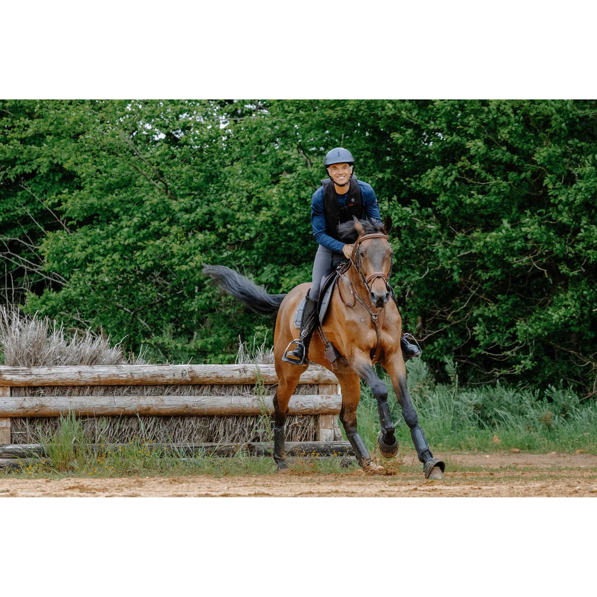 EQUITHÈME Air 2 Adult Airbag Vest Black 991651006