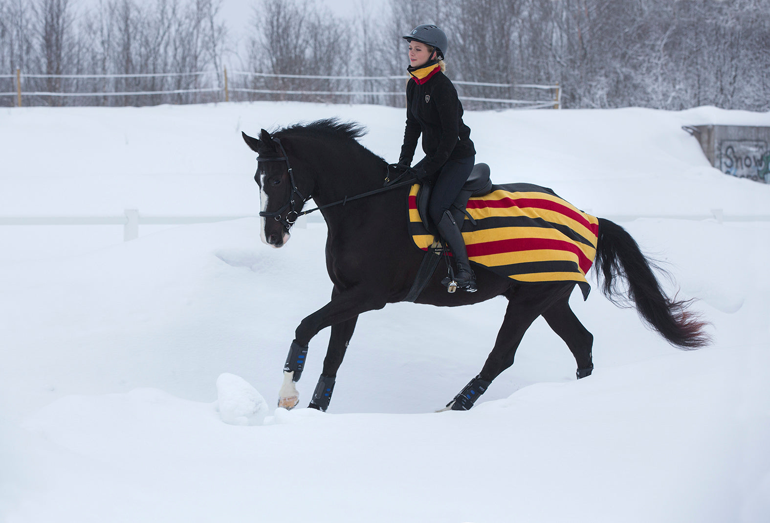 Horseware Rambo fleece exercise sheet Newmarket