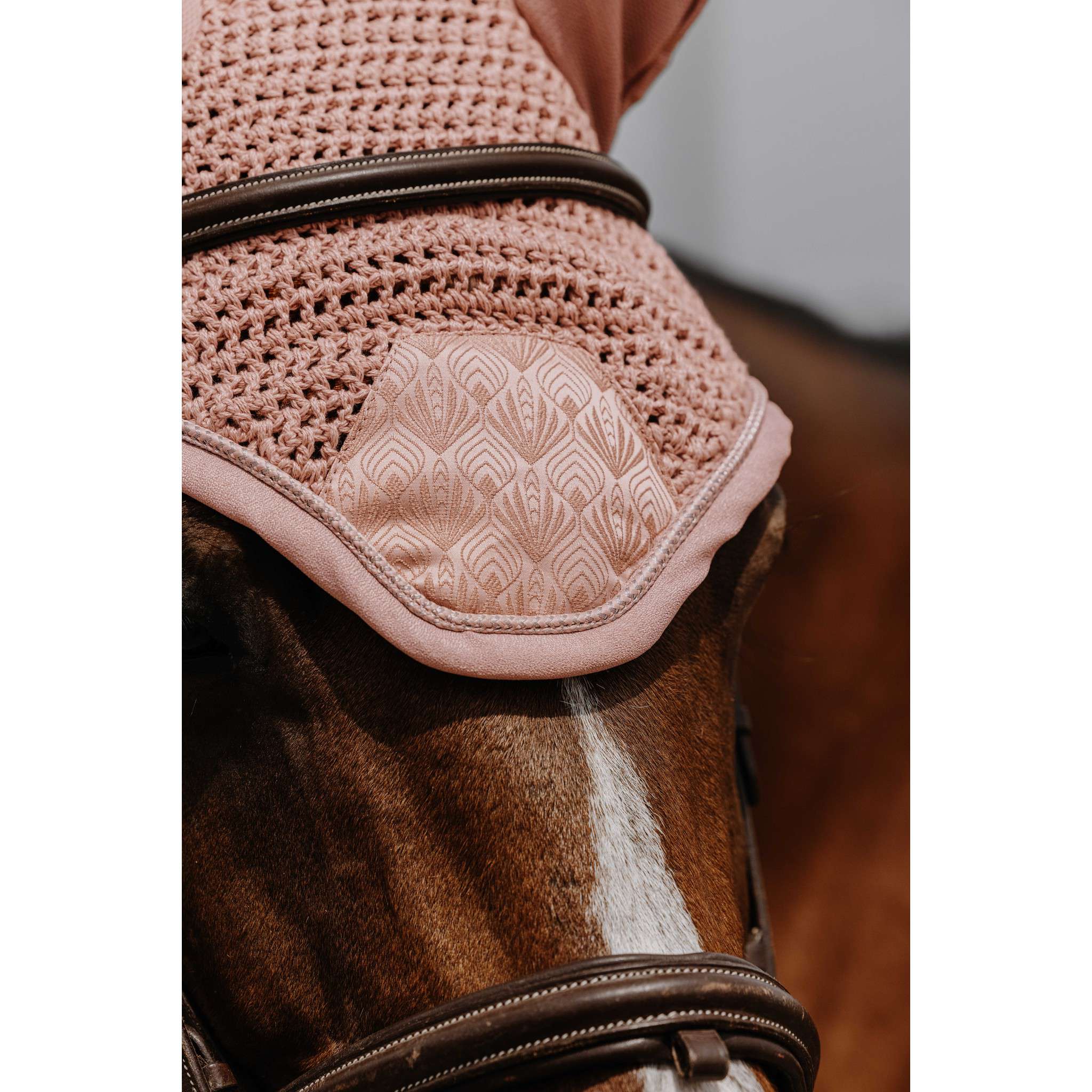 EQUITHÈME Brocart fly veil Pink 306881013