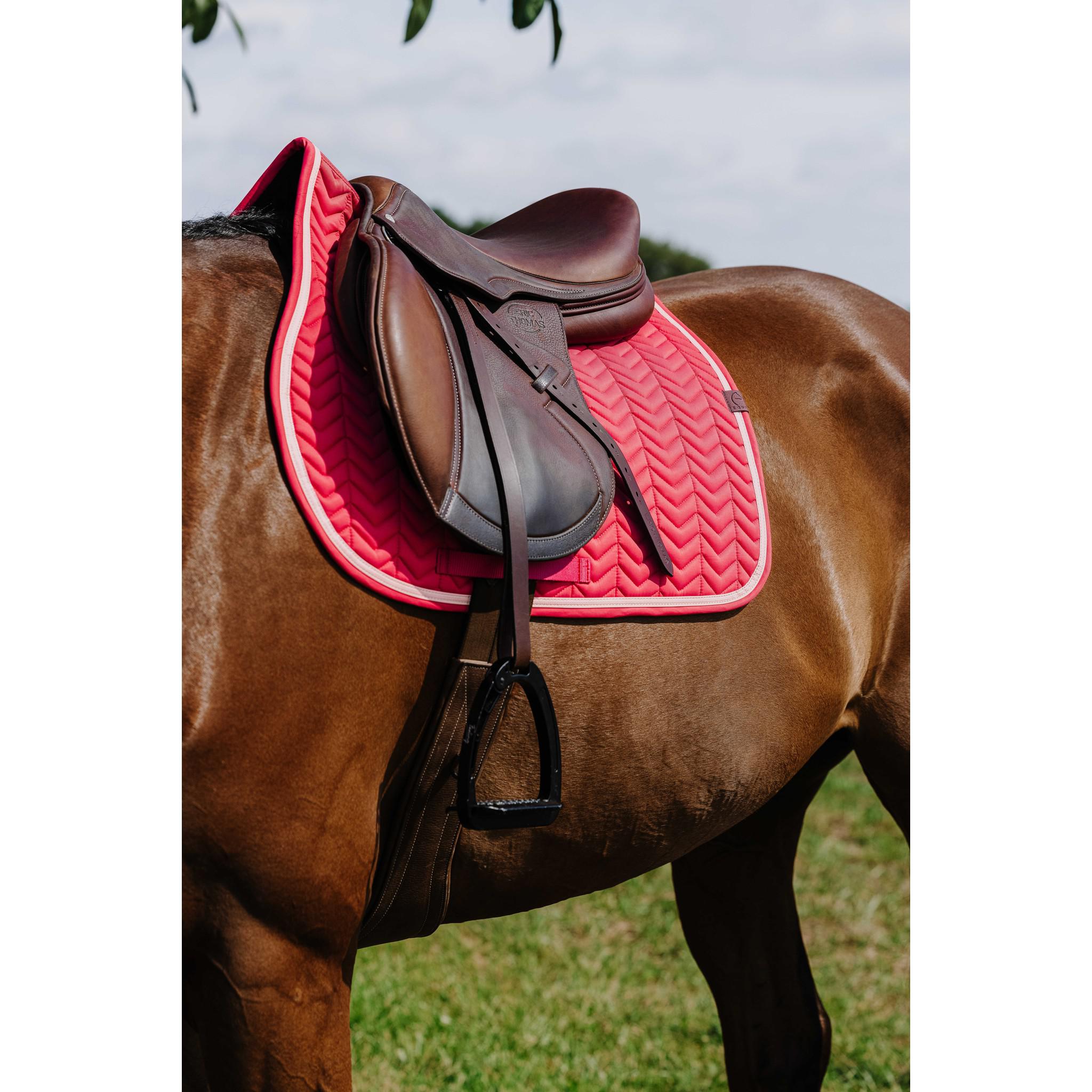 EQUITHÈME Softypop Saddle Pad - All purpose Raspberry 204003035