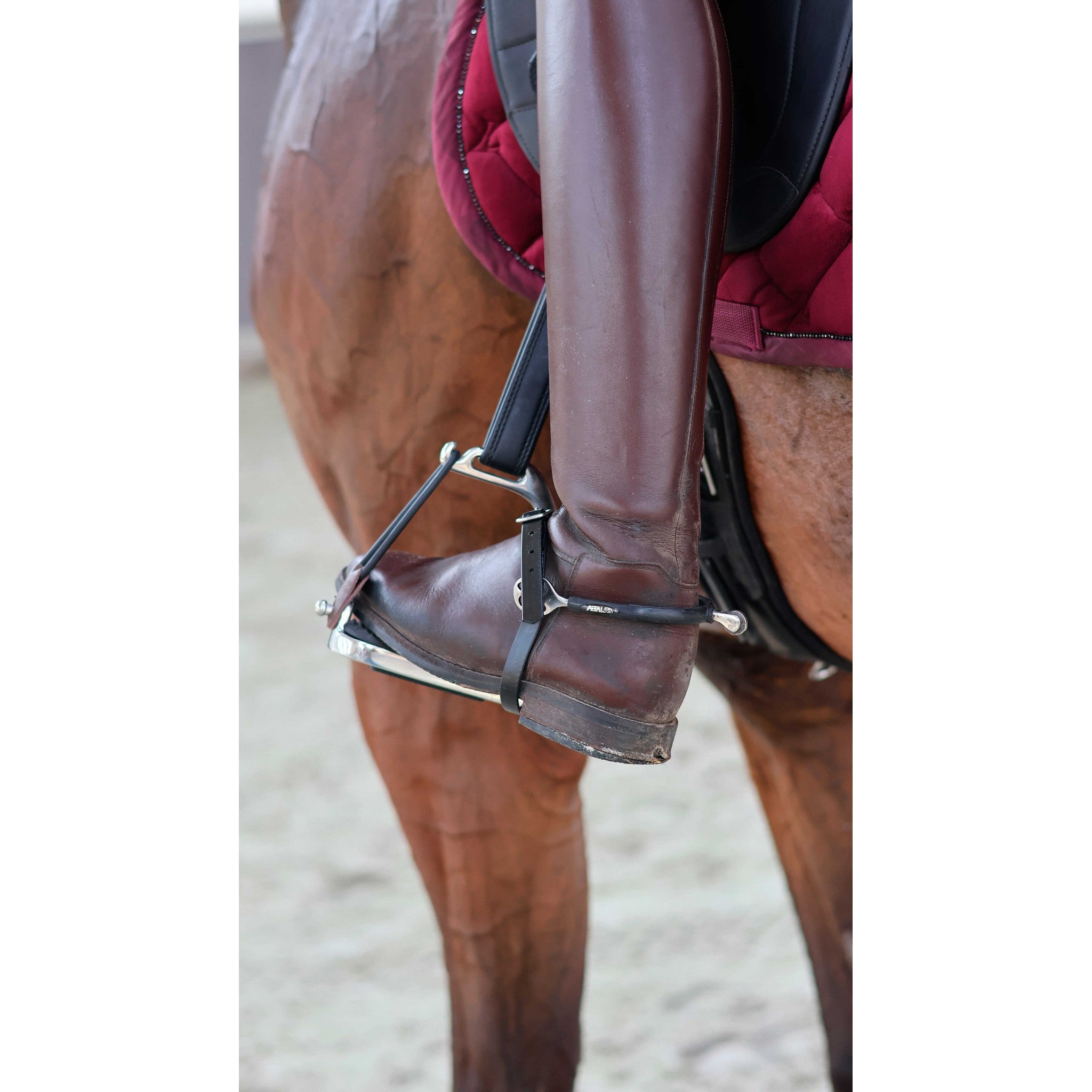 METALAB Flexicare Stirrup Leathers 45cm Black - 922079002_ambi_2