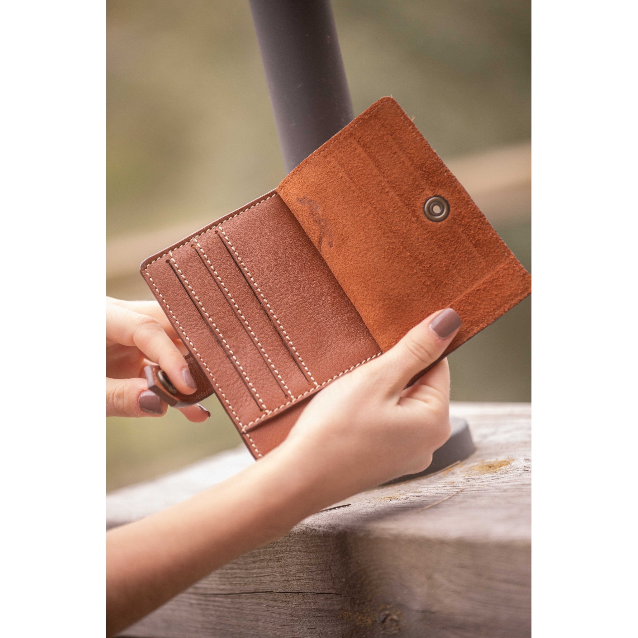 Cartoon Cognac Card Holder - 936023014_ambi_6