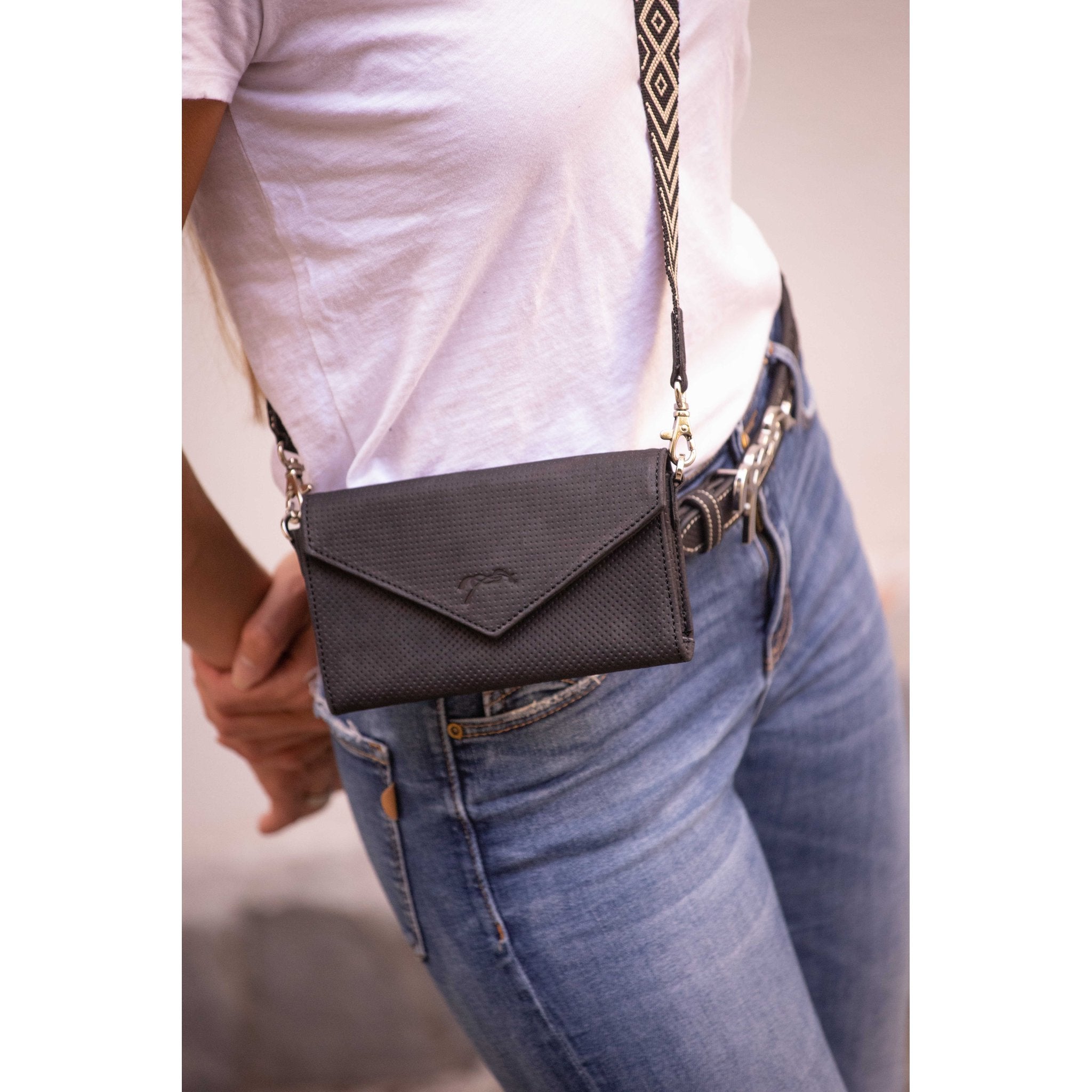 New Phone Pocket Pénélope Black - 936013002_ambi_1