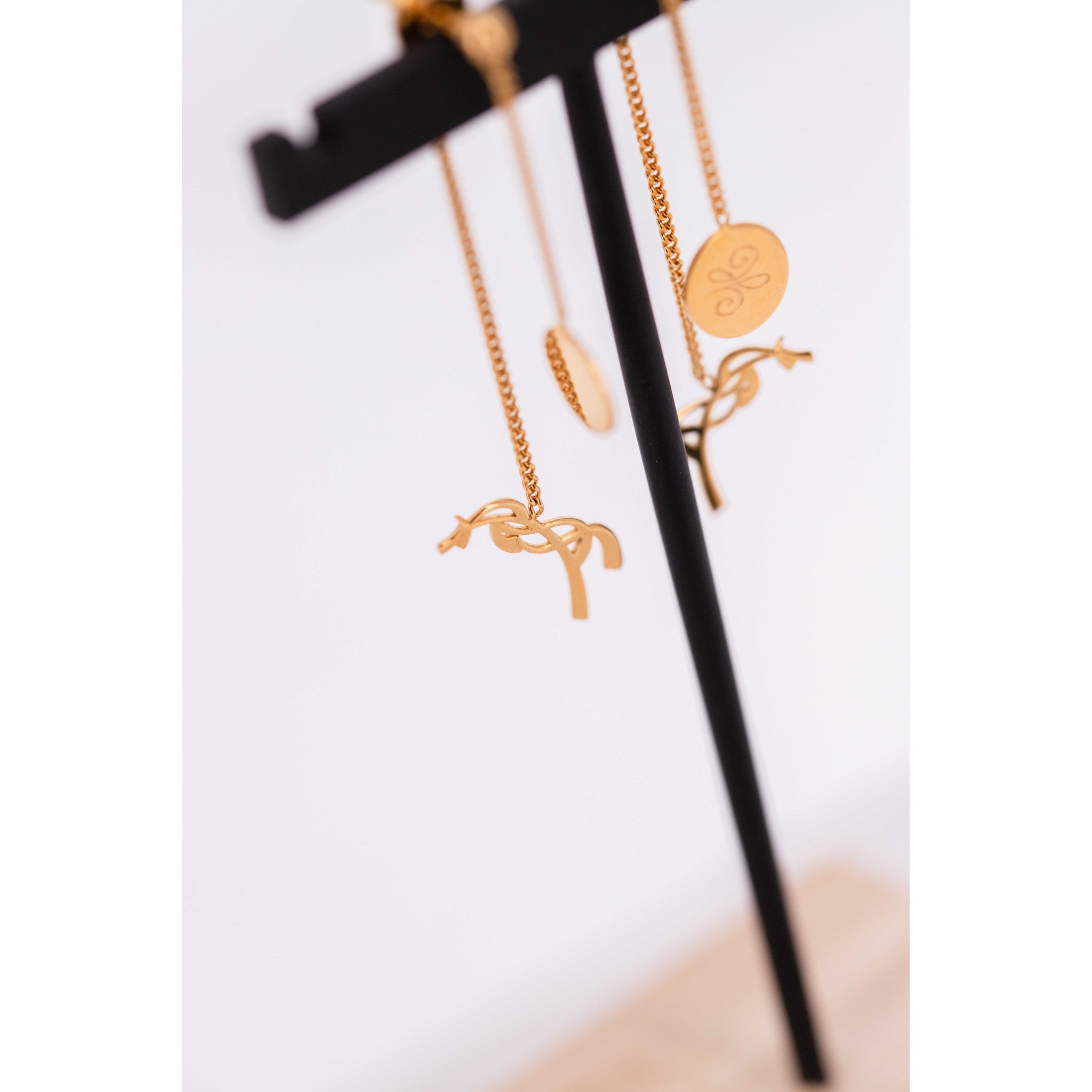 Penelope Yuna Earrings Golden - 902921010_packshot_6