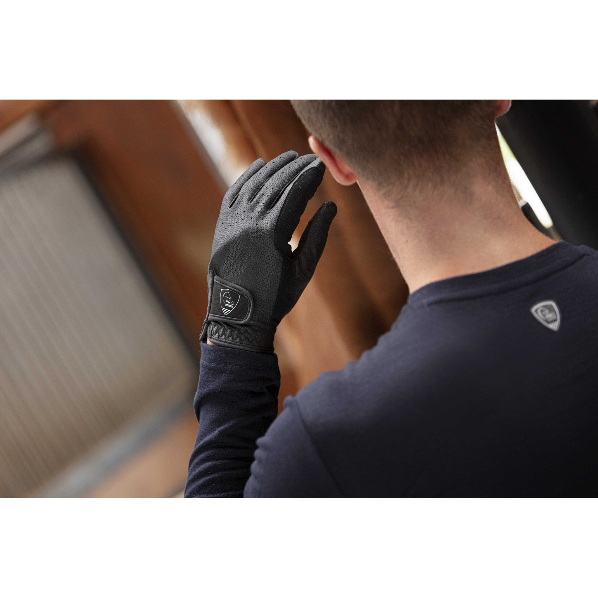 Pro Series Show Gloves - Black - 930502021_ambi_2