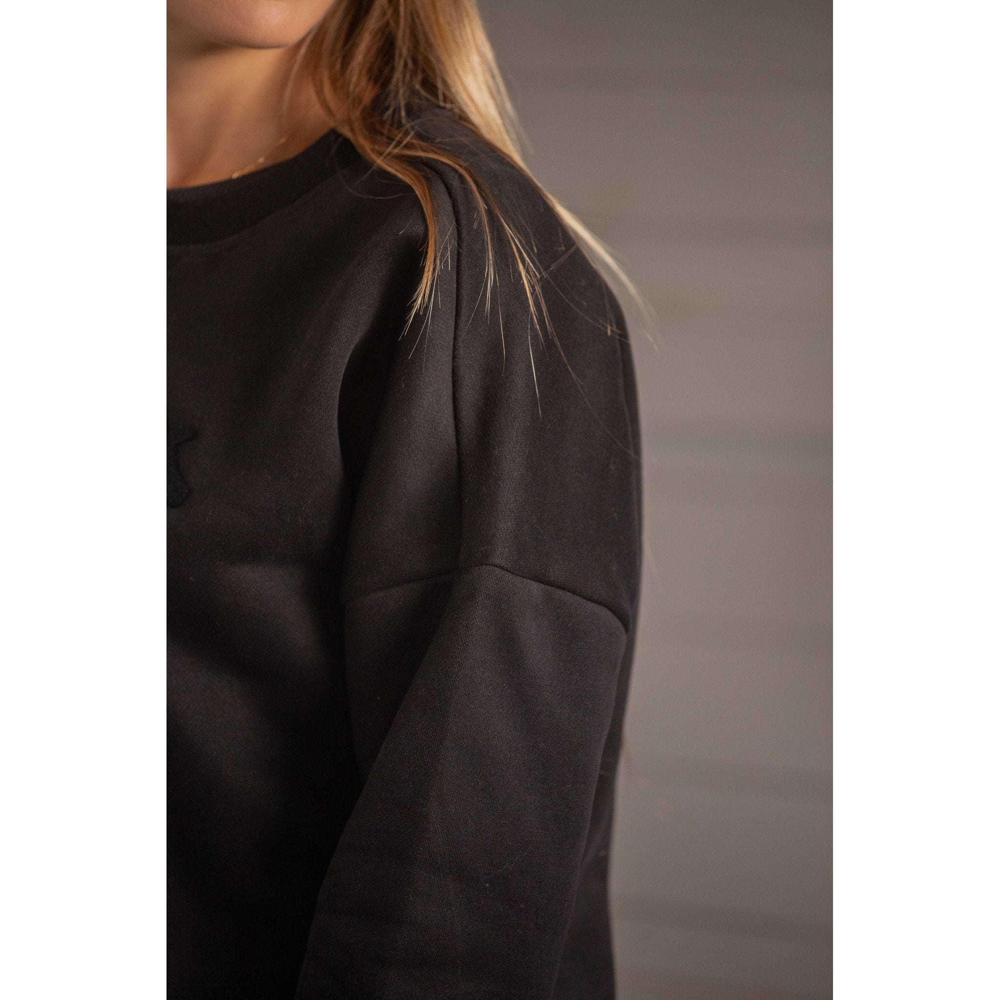 Penelope Bianca Sweatshirt - Women's Black - 963358021_ambi_4