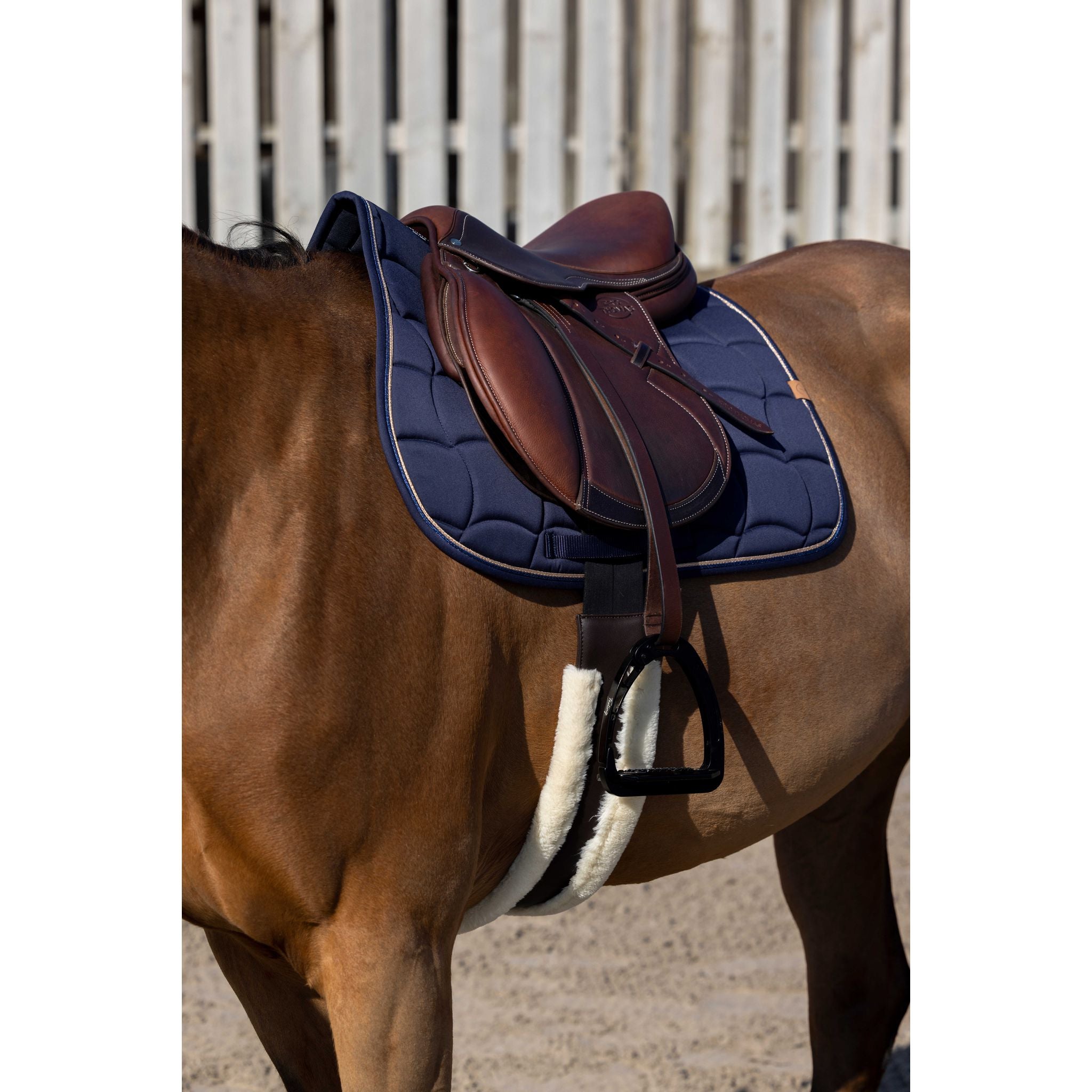 EQUITHÈME Shiny All-Purpose Saddle Pad Navy blue - 204762007_ambi_1