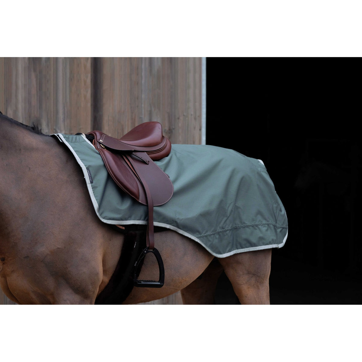 EQUITHÈME Tyrex 600D Recycled Fleece Lined Saddle Cover - Green - 400779140_ambi_1