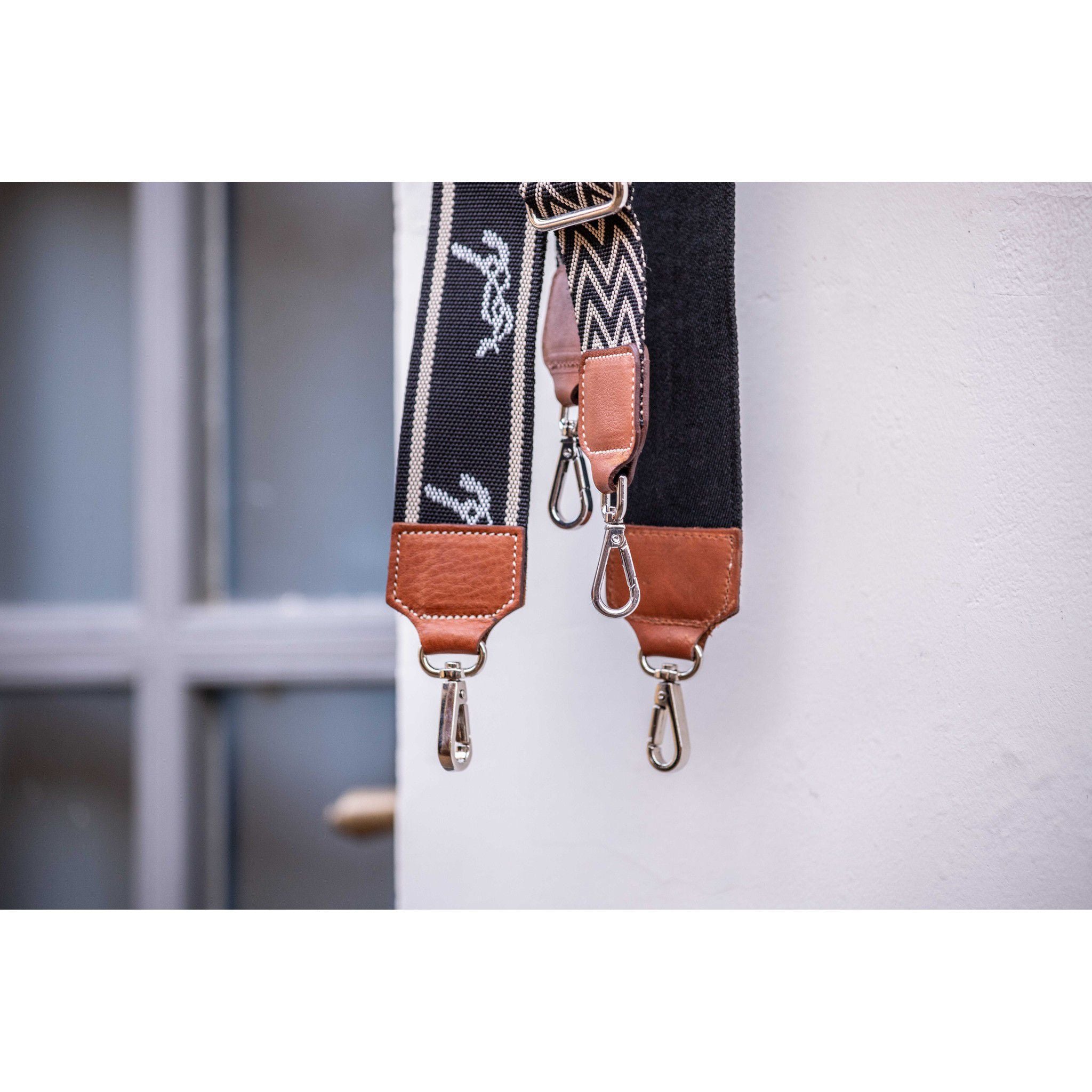 Pénélope Logo Shoulder strap Black/ecru 936015002