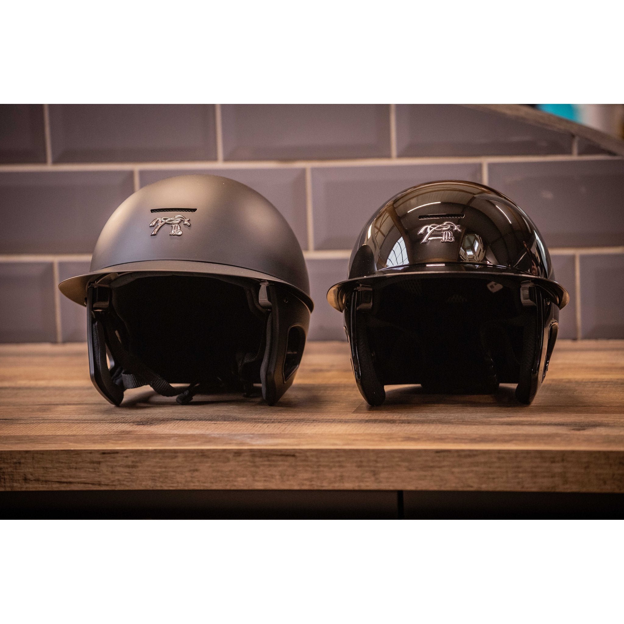 Penelope by Freejump Glossy Helmet with Long Visor Black/shiny black - 990801012_ambi_5
