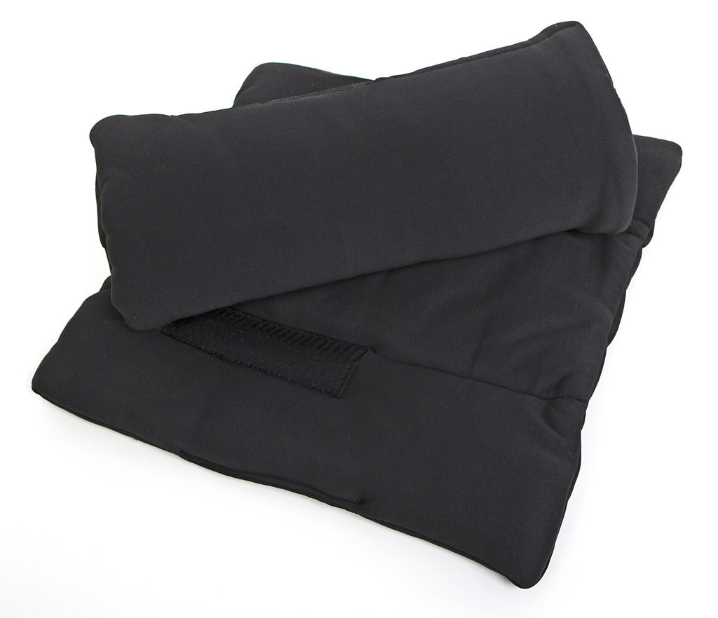 Back on Track bandage pads for stable boots Black