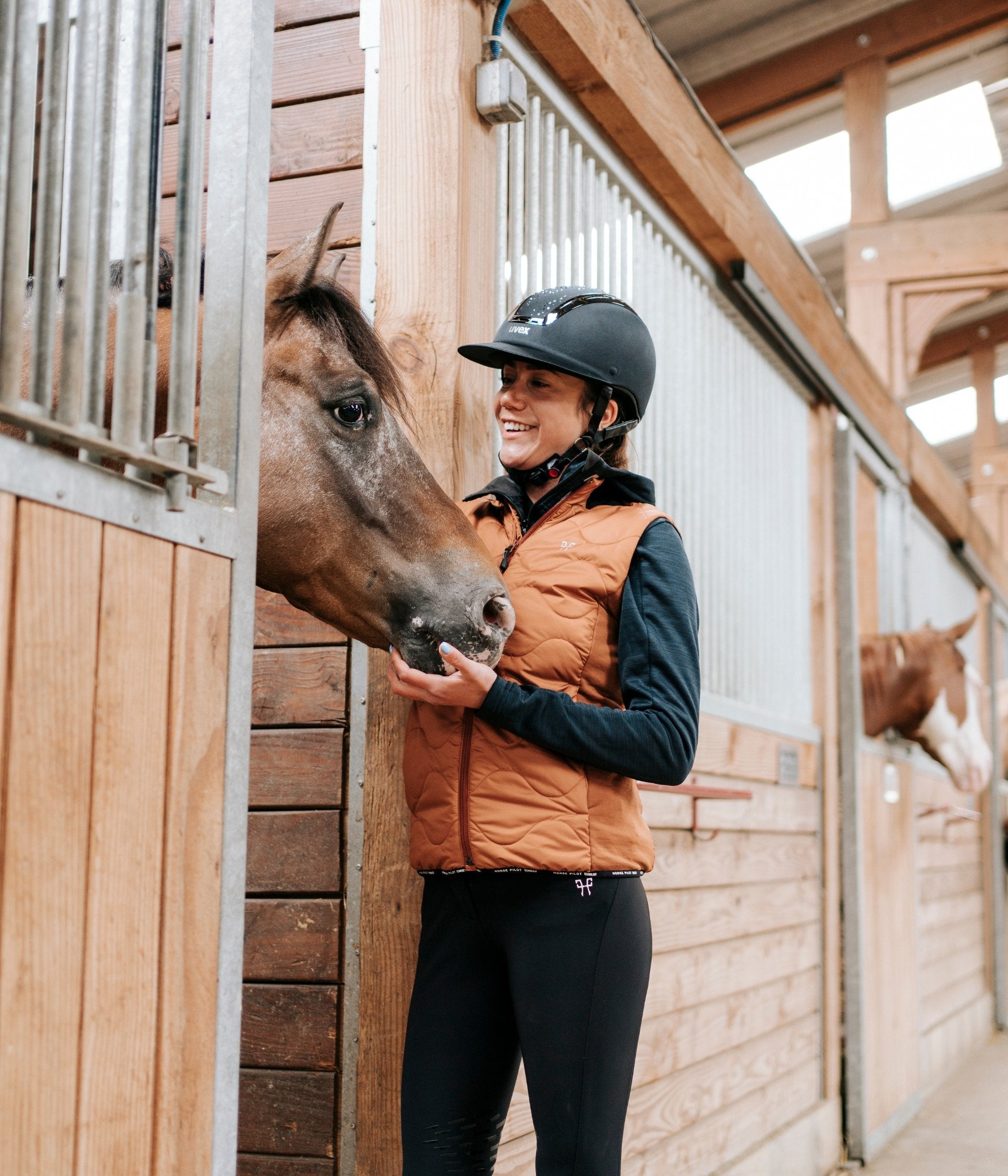 HORSE PILOT Rider Vest Women - Lipstick