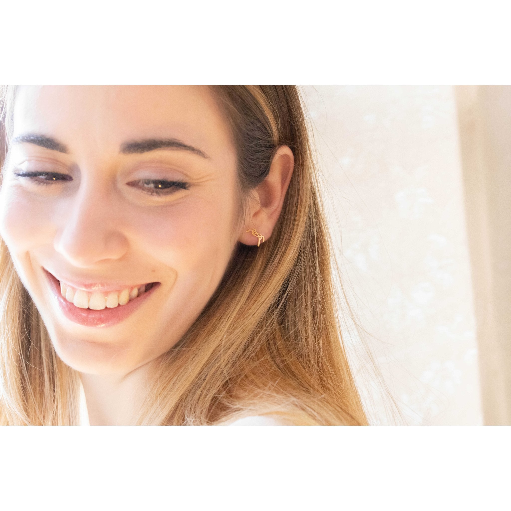 Penelope Milly Earrings Golden - 902914010_ambi_1