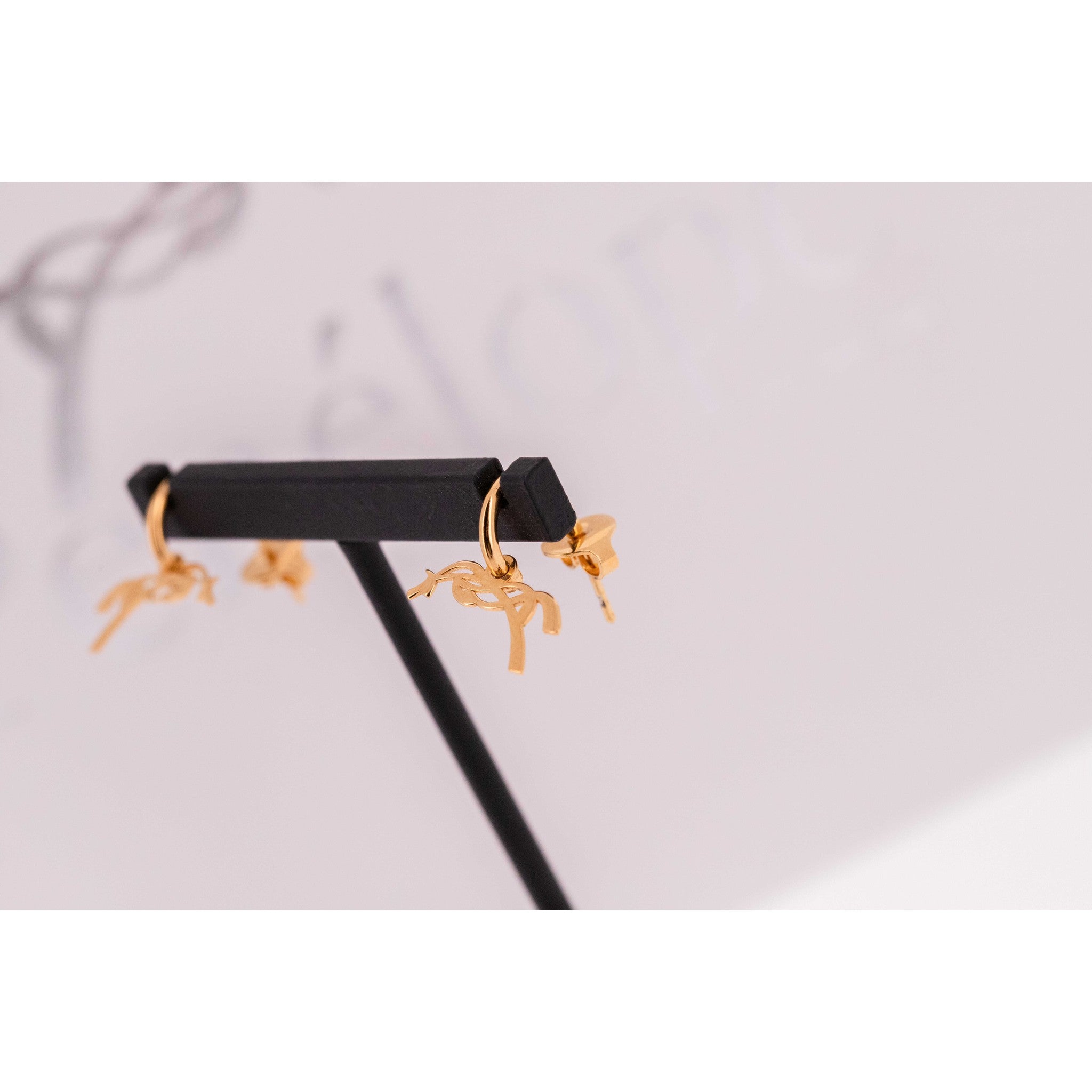 Penelope Leonie Earrings Golden - 902920010_packshot_3