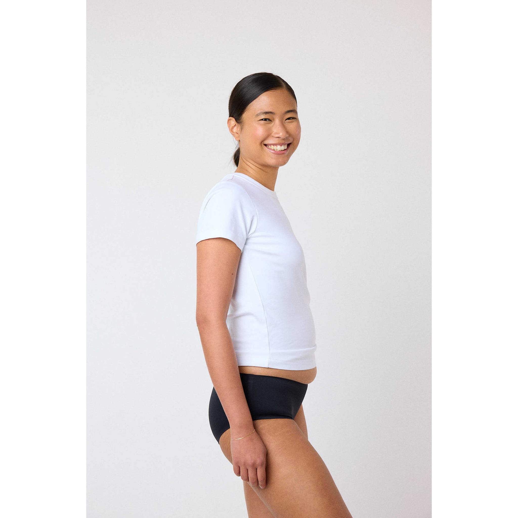 SMOON Amphitrite Medium Flow Menstrual Shorty - Women Black - 983051022_ambi_1