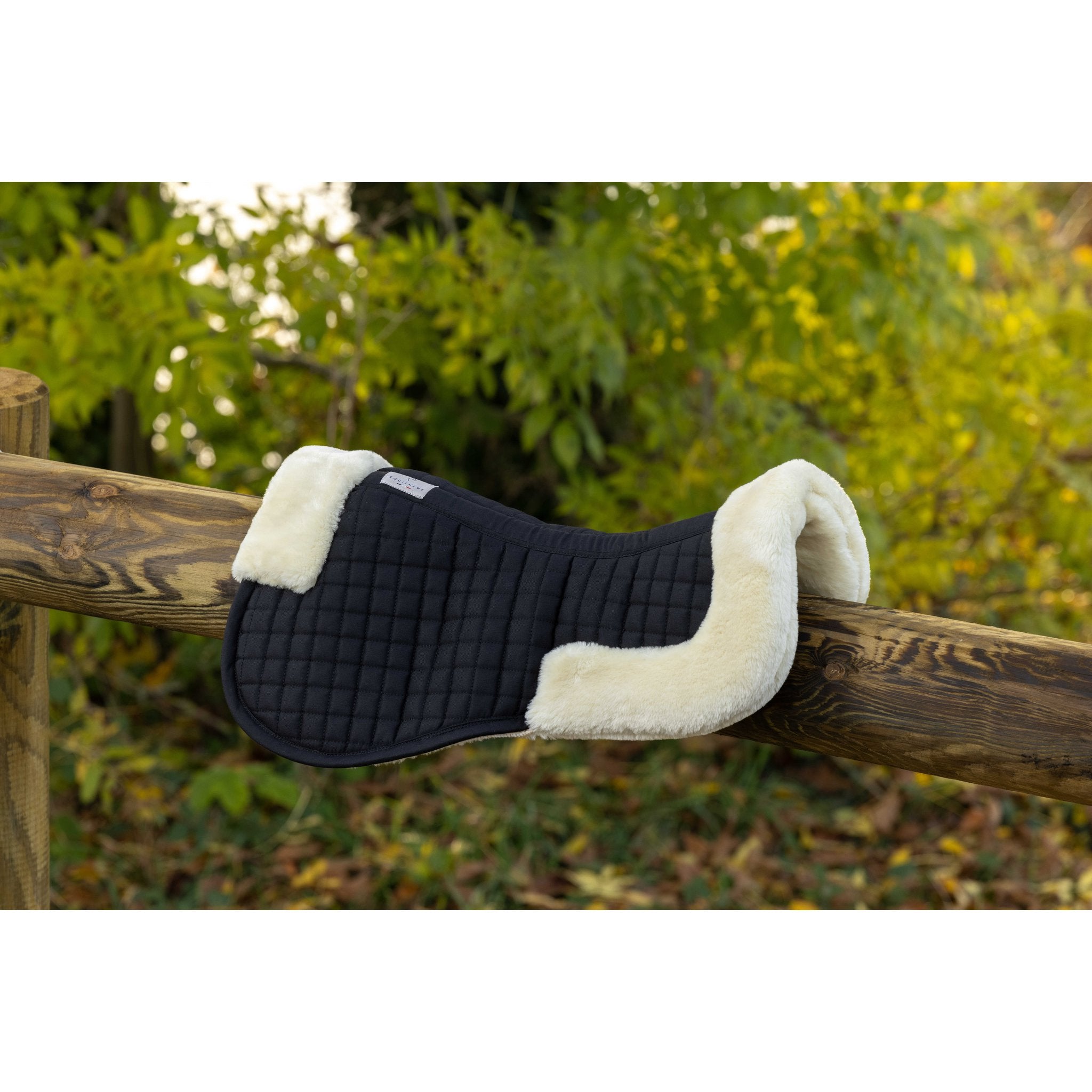EQUITHÈME Teddy Back Pad Black/ecru - 206074205_ambi_1