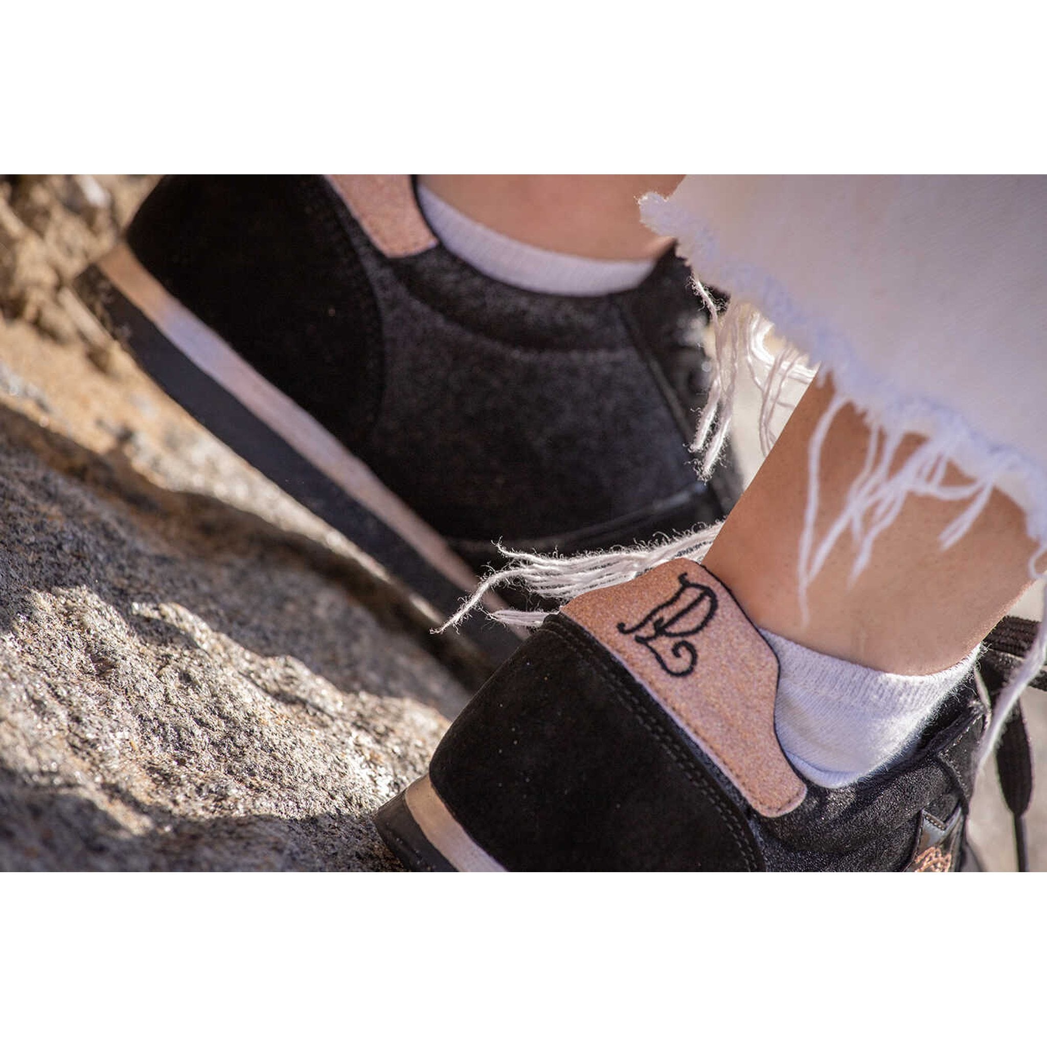 Penelope Saturne Sneakers Black/golden pink - 850001237_ambi_4