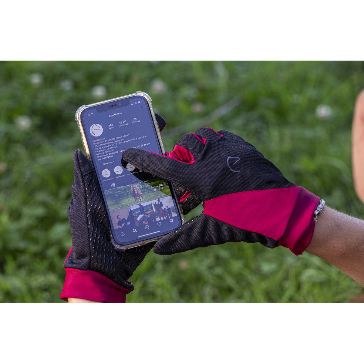 EQUITHÈME Knit Digital Gloves - Adult - Plum - 930114342_ambi_1