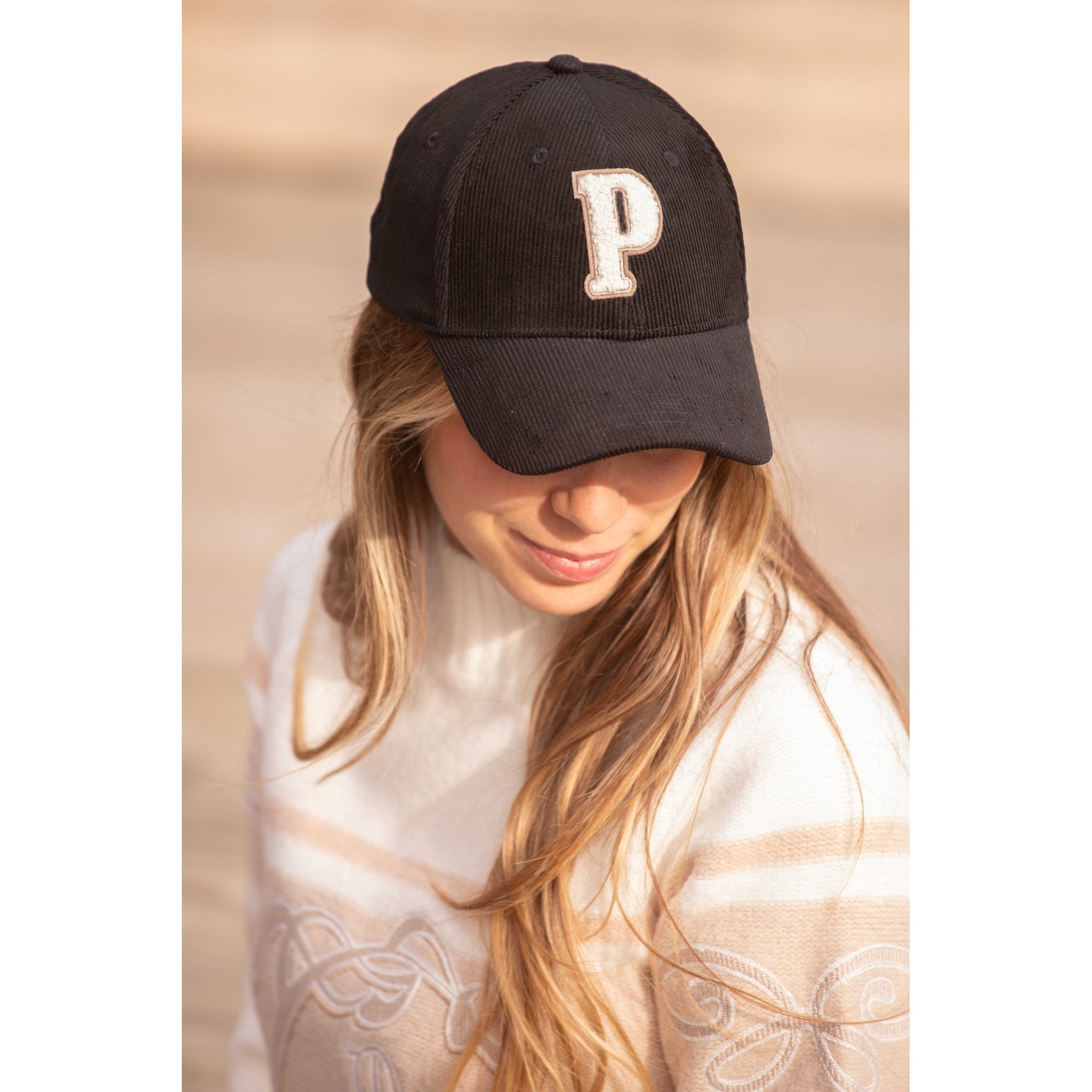 Pénélope Suzanna Cap Black - 993814002_ambi_3