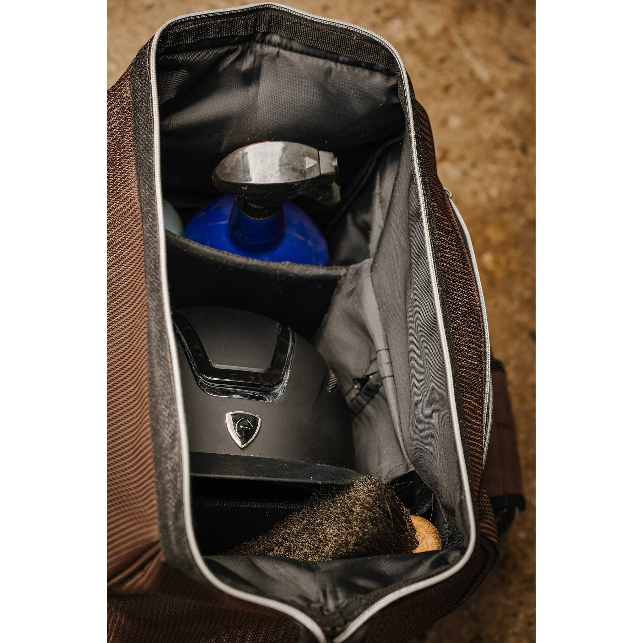 EQUITHÈME Grooming Bag with Wheels Brown 700018004