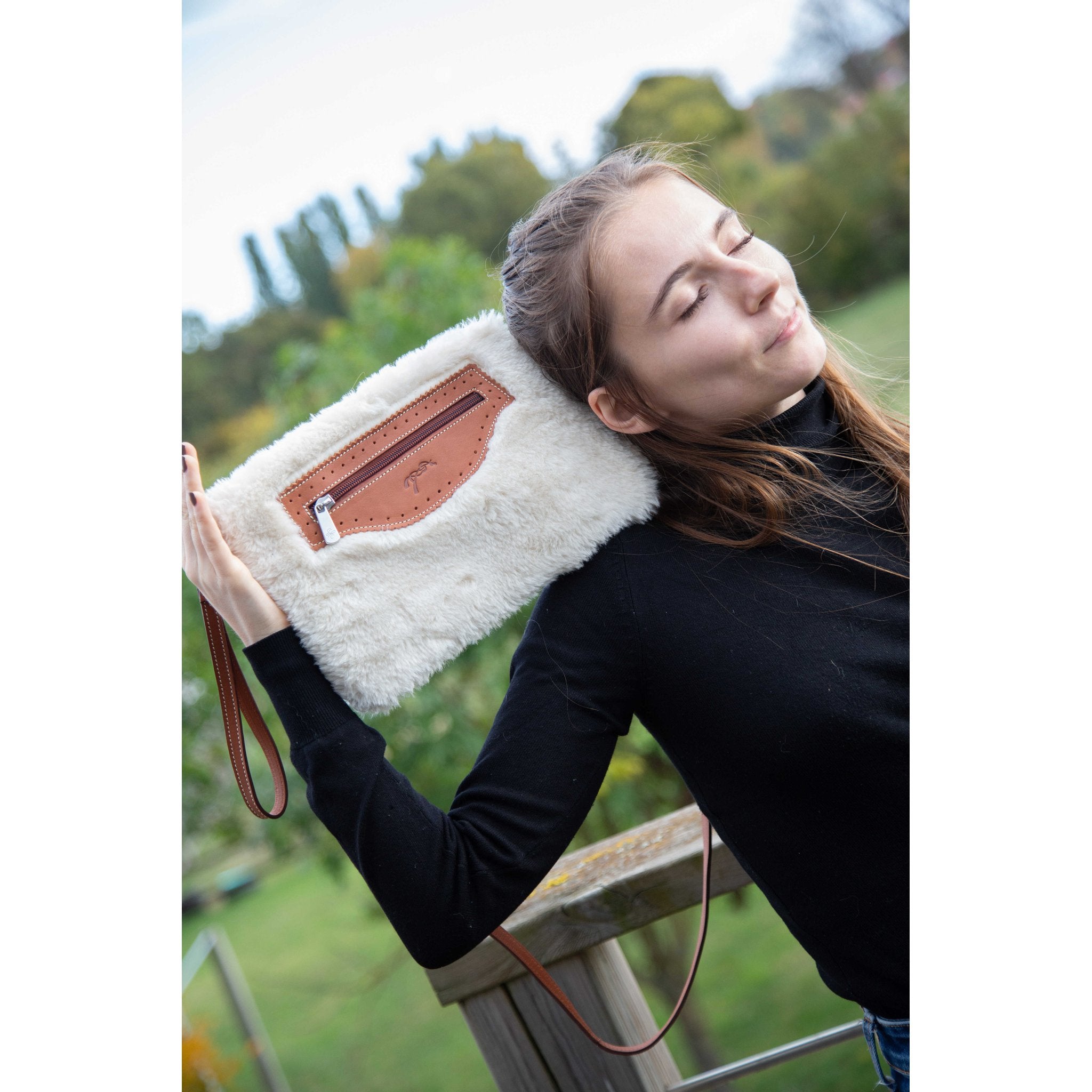 Penelope Emilie Pouch White - 936233005_ambi_6