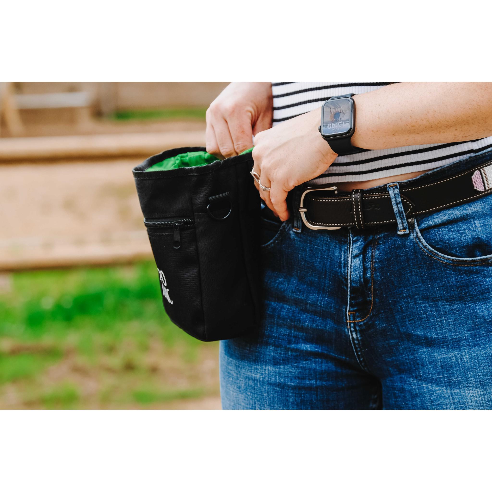 Hippo-Tonic Treat Pouch large model Black 705000102