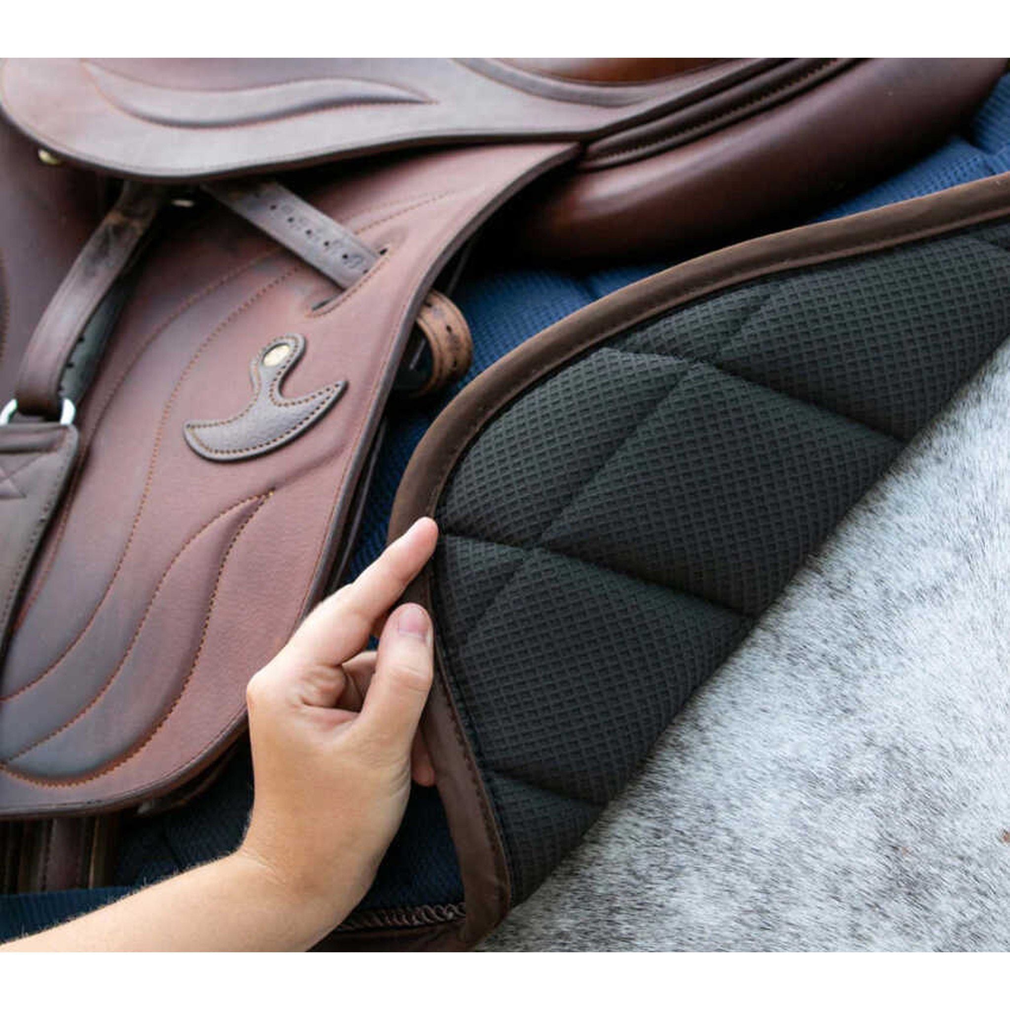 Back on Track® Airflow Saddle pad - All purpose Blue b24135003