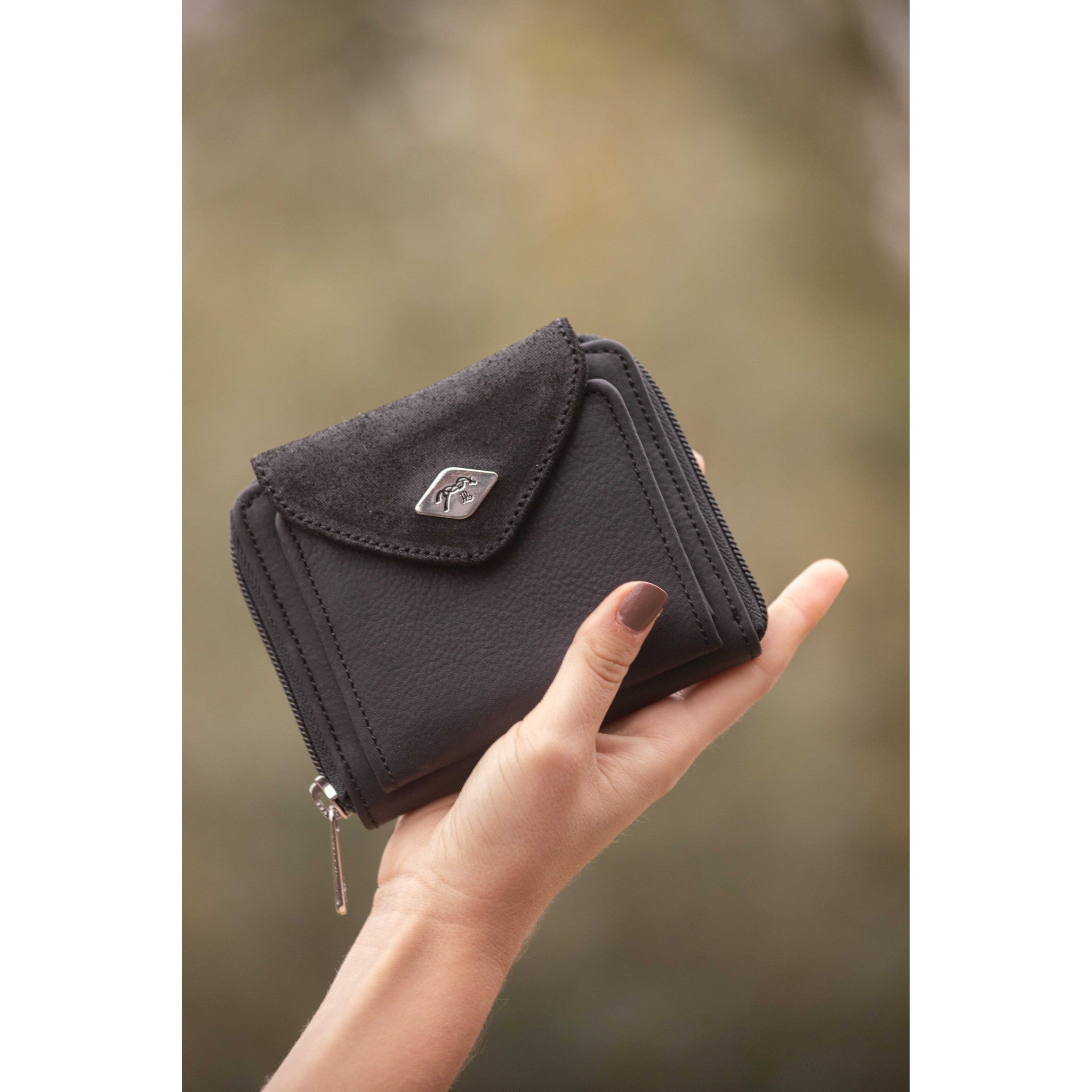 Penelope Clémence Leather Wallet Black - 936024002_ambi_4