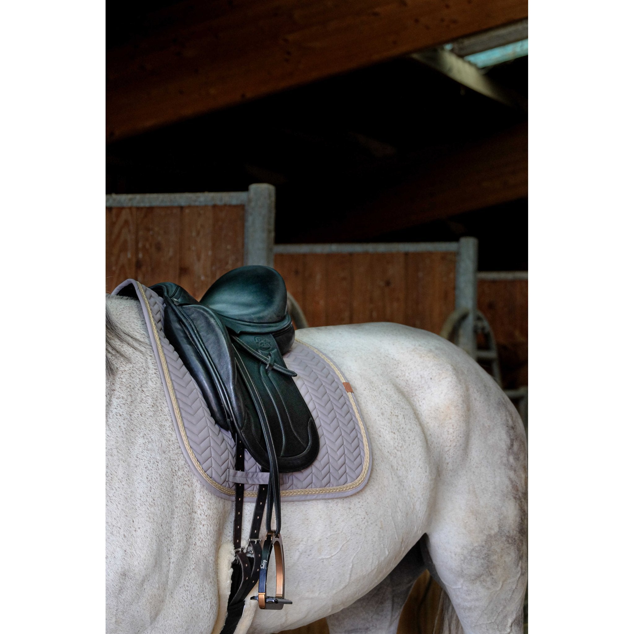 EQUITHÈME Softy Dressage Saddle Pad Light grey - 204766021_ambi_3