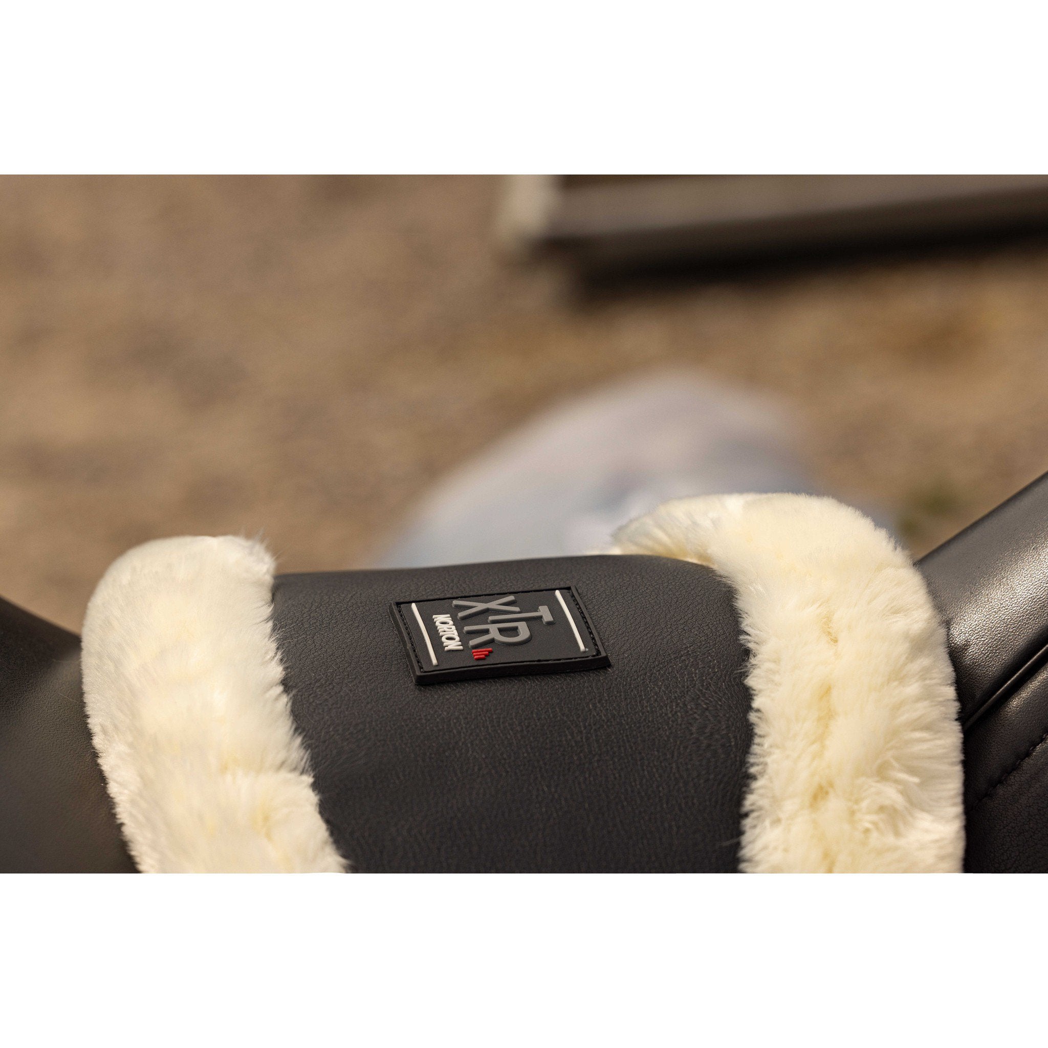 Norton XTR girth with synthetic sheepskin Black 203227080