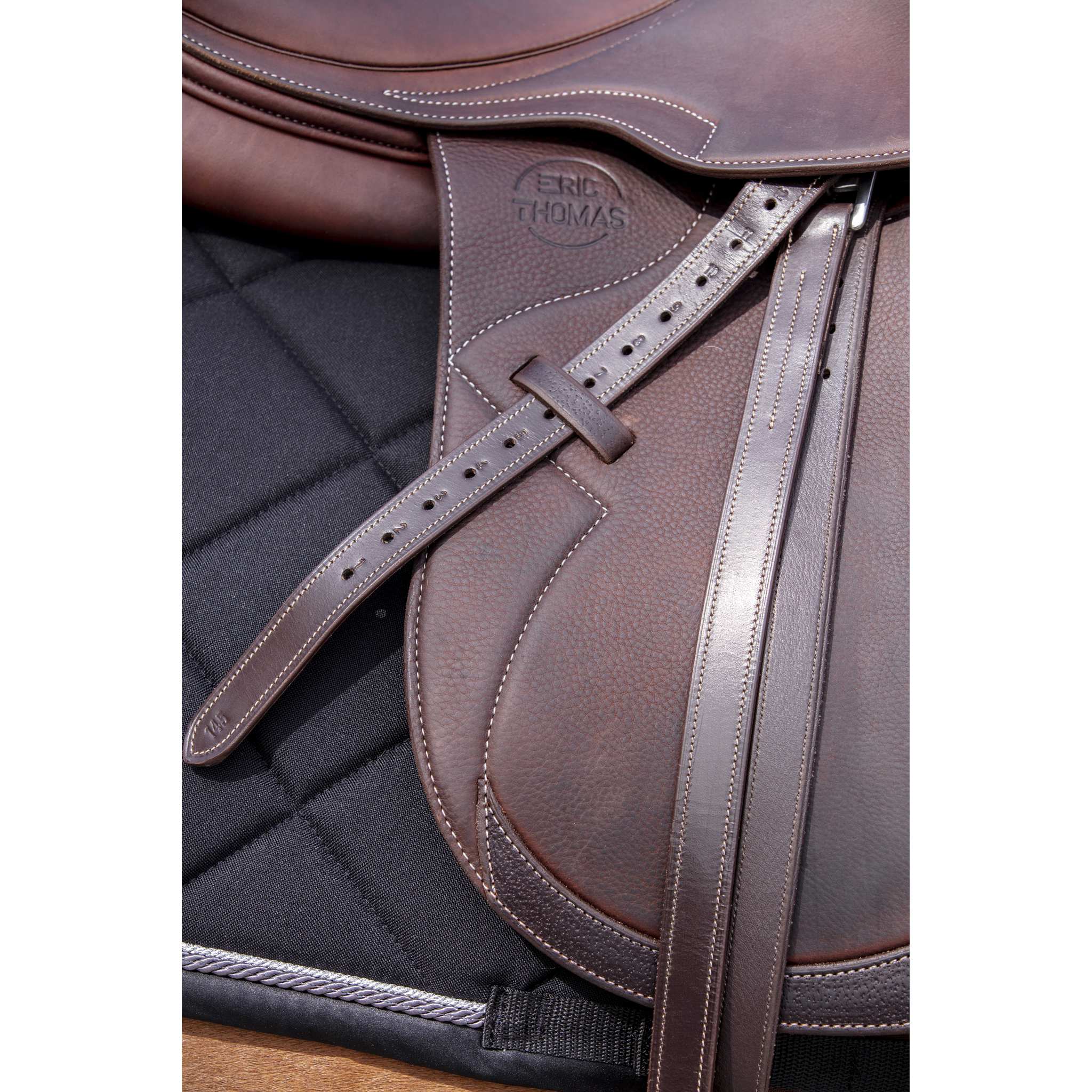 Eric Thomas DTA Jump Saddle - Doubled Leather Havana - 129318170_ambi_2